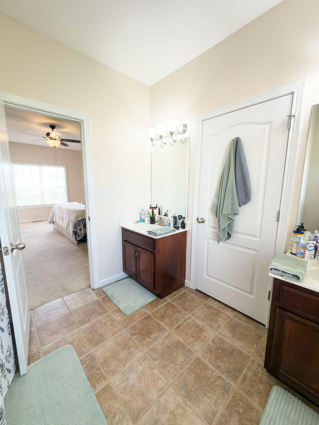104 Nesting Court Property Photo 28