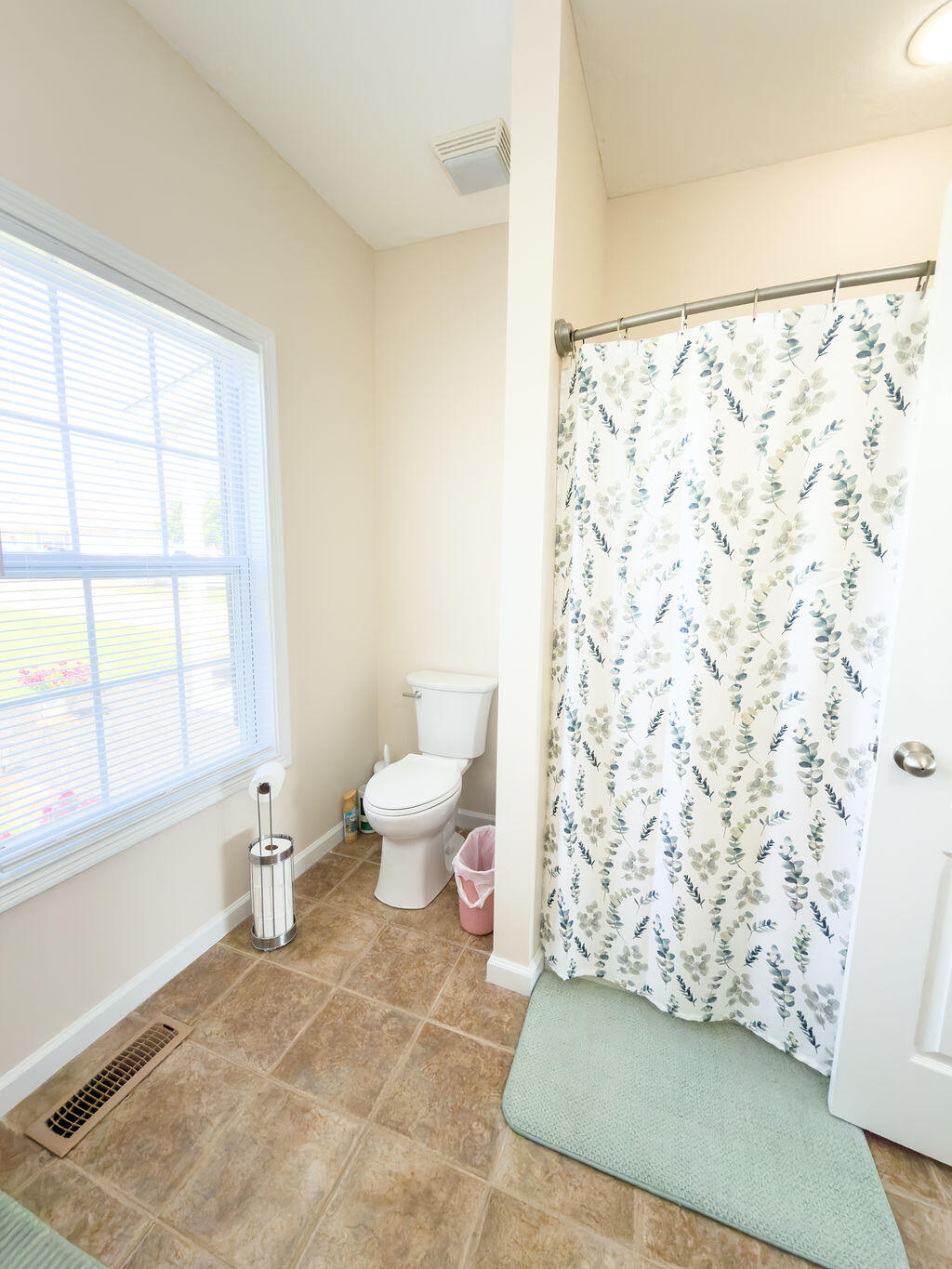 104 Nesting Court Property Photo 29