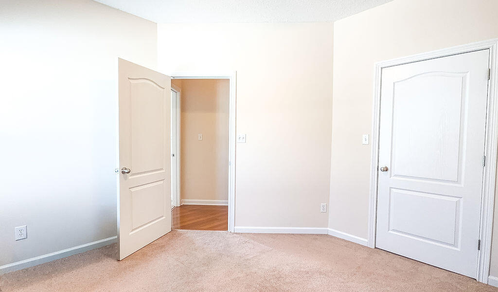 104 Nesting Court Property Photo 38