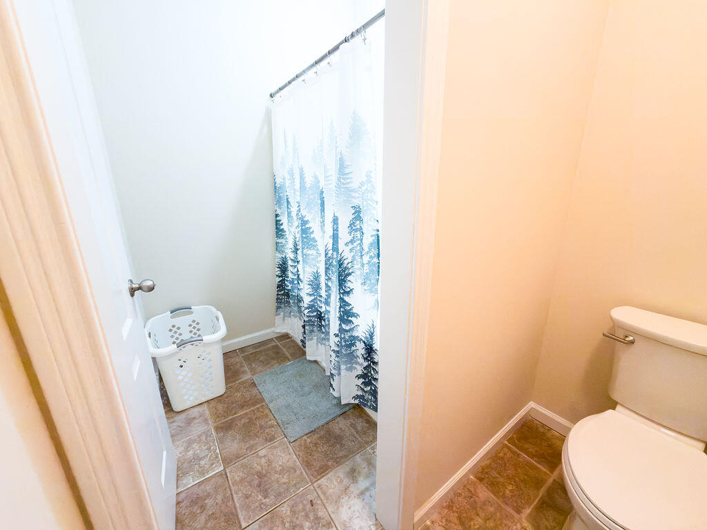 104 Nesting Court Property Photo 43