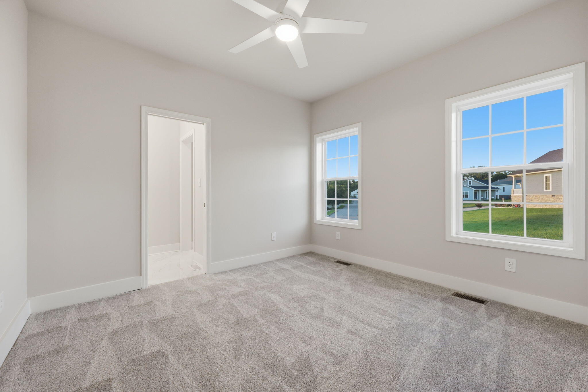 410 Fairholme Way Property Photo 26