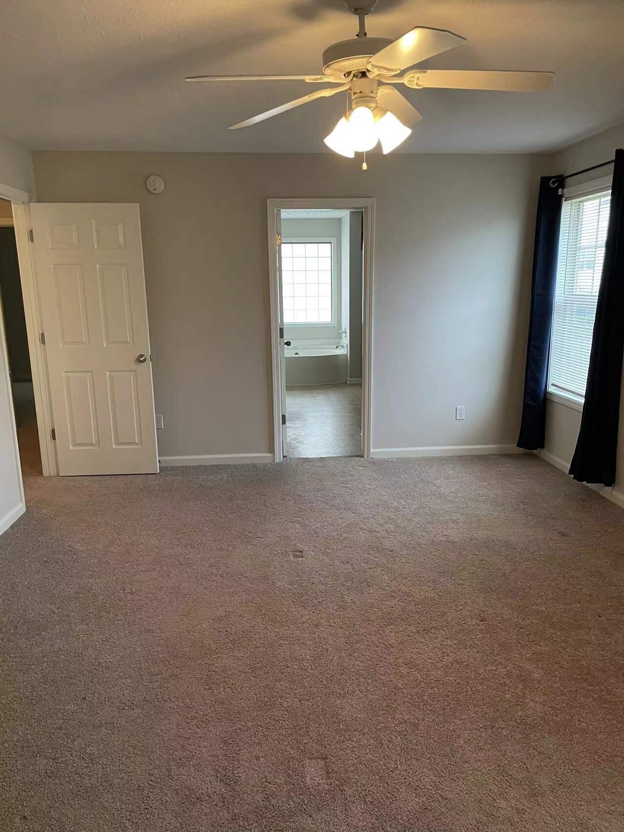 740 Rosslyns Dale Property Photo 17