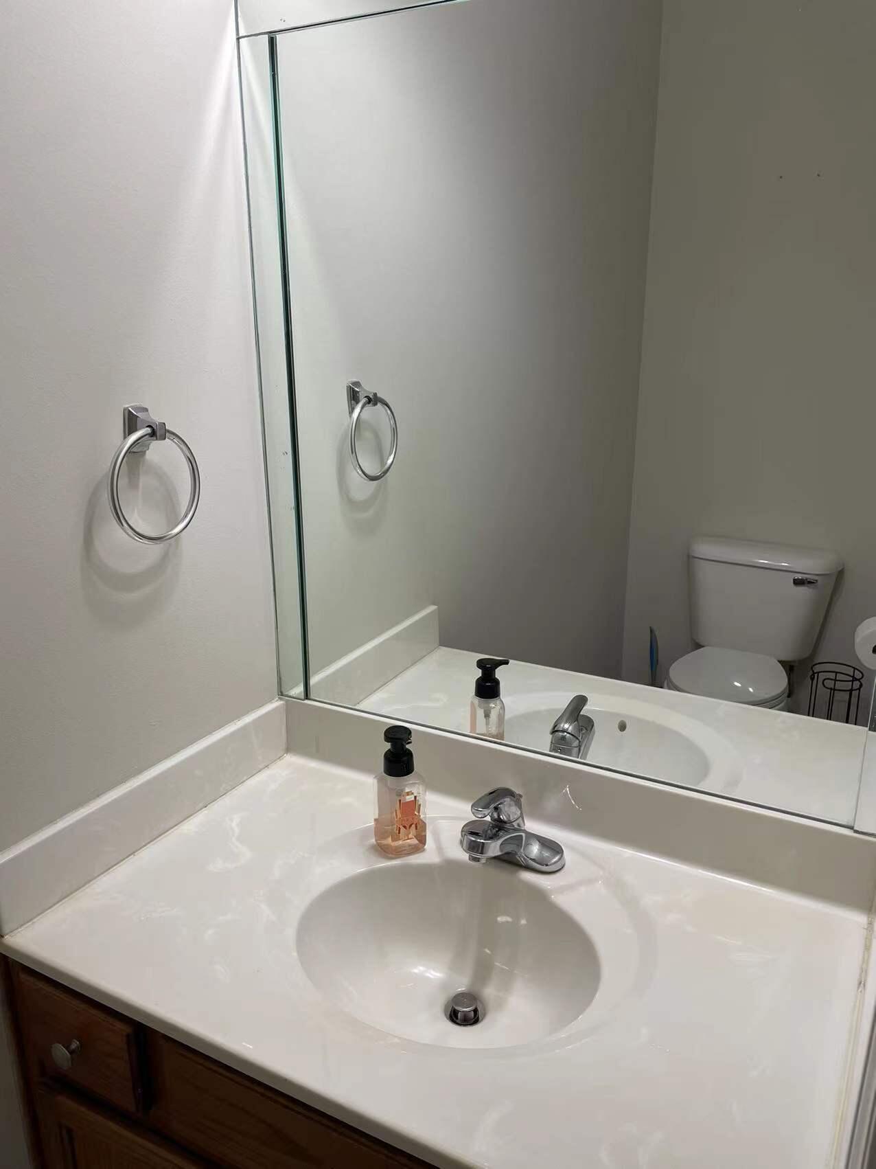 740 Rosslyns Dale Property Photo 21