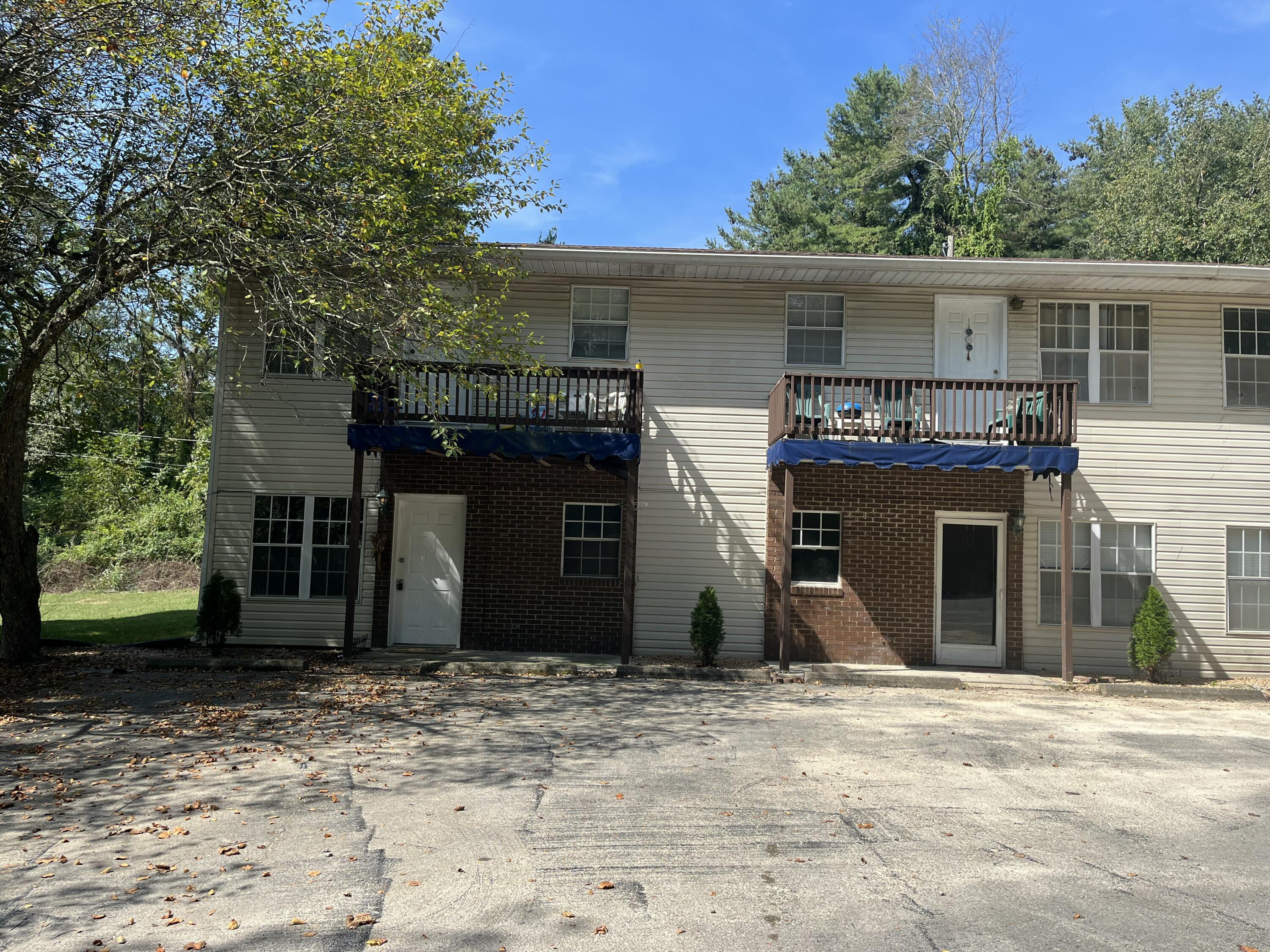 105 Loveless Lane Property Photo 6