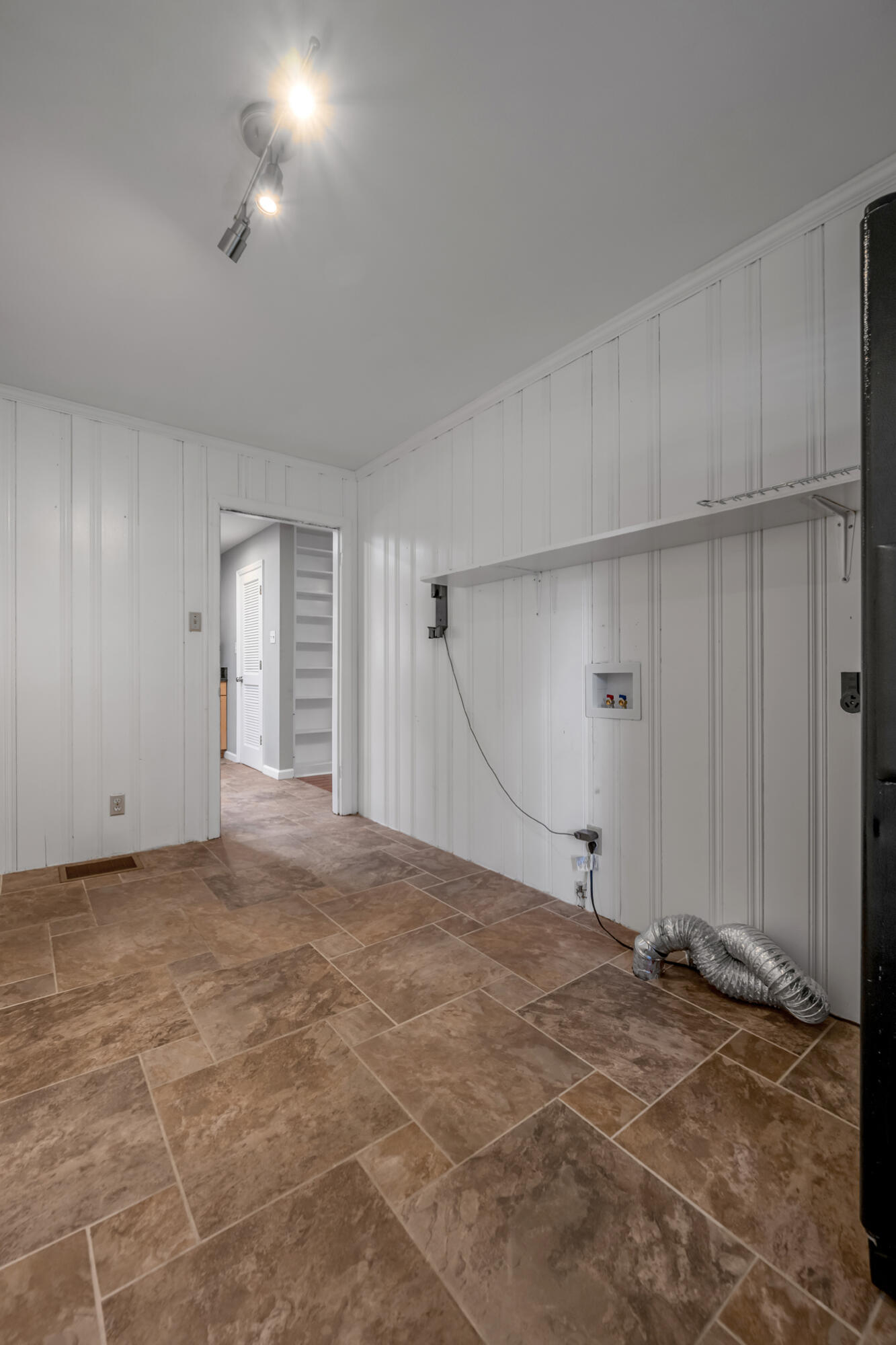 352 Albany Road Property Photo 23