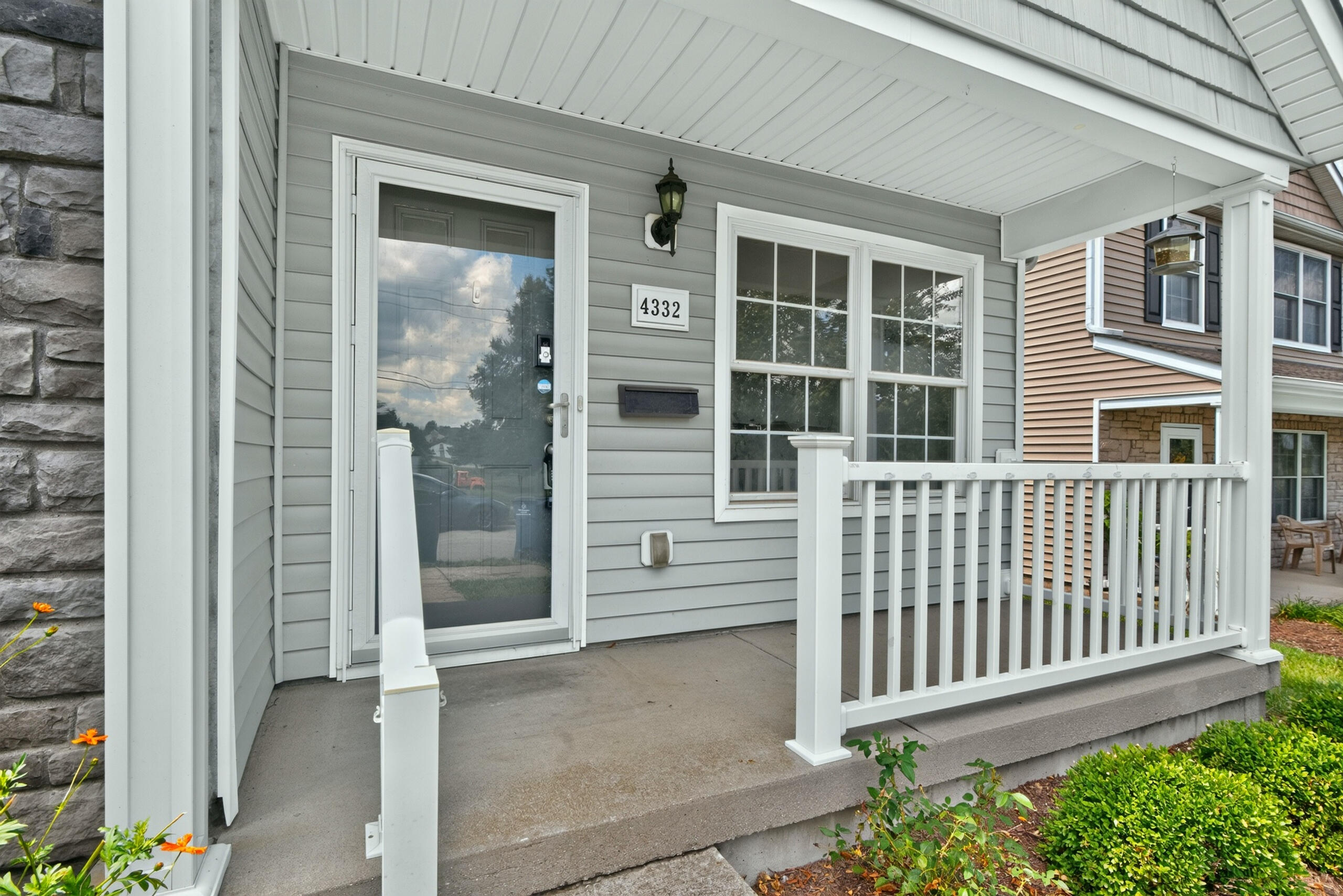4332 Jasmine Rose Way Property Photo 8