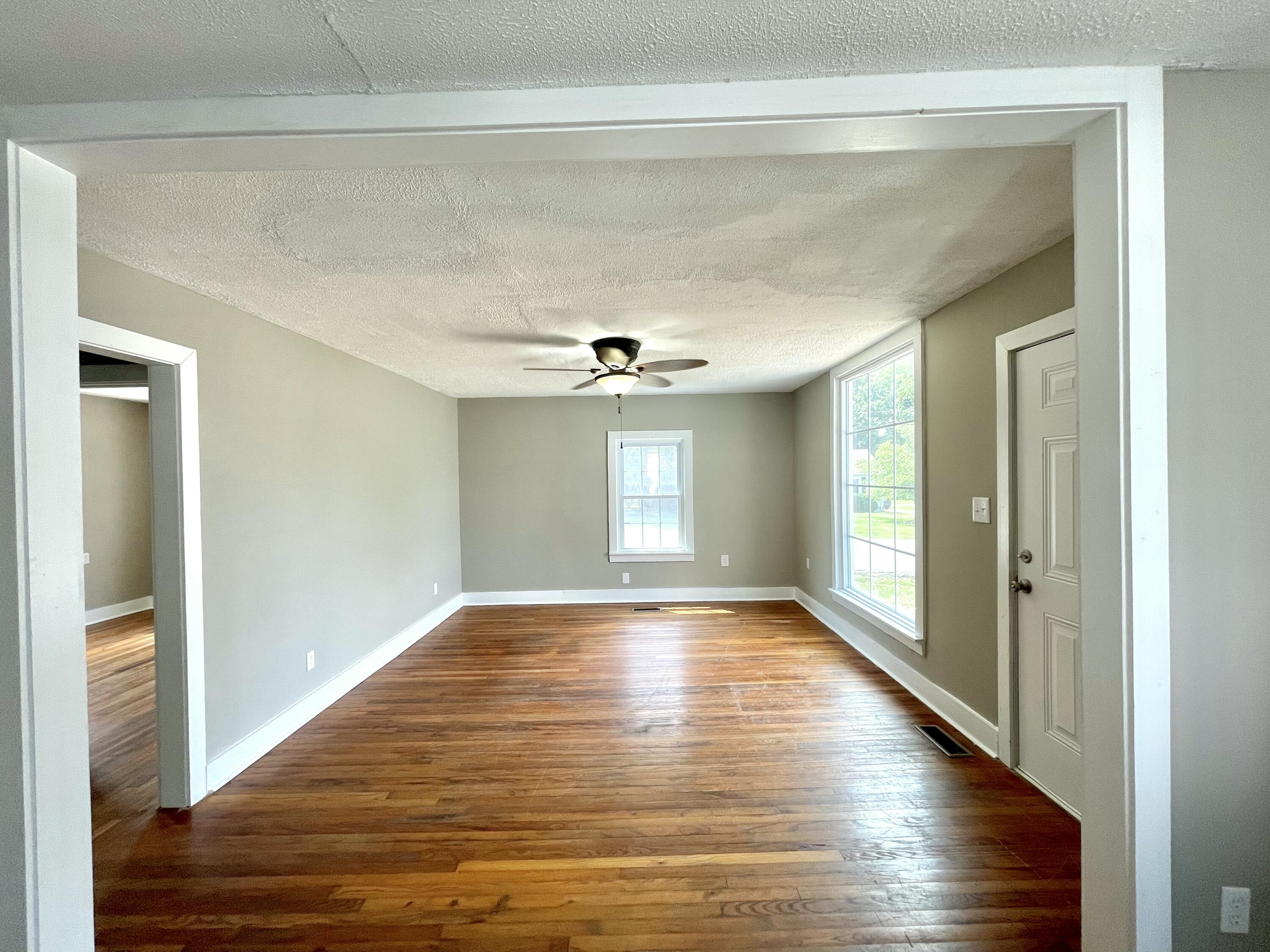 209 Dixie Drive Property Photo 2