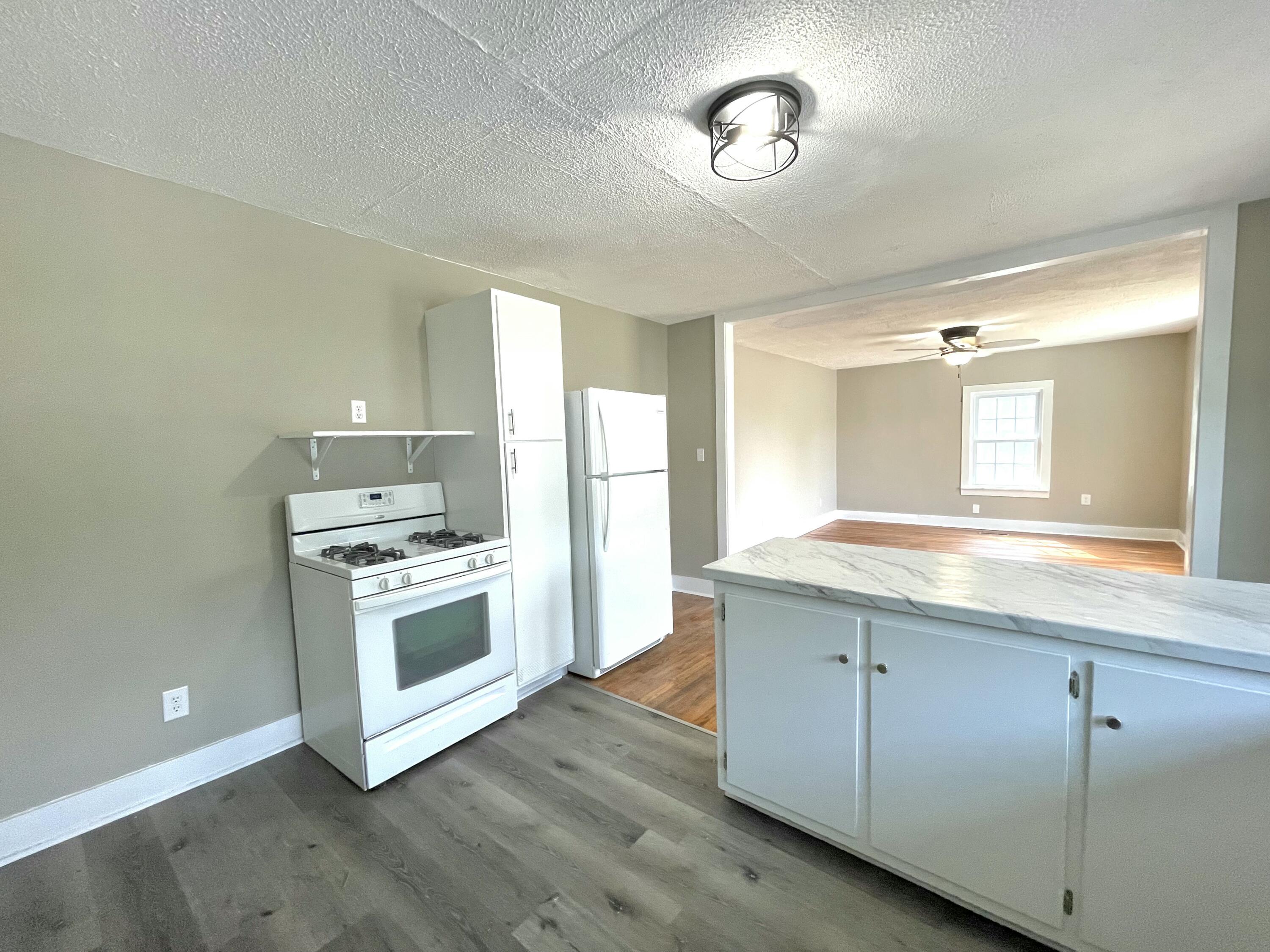 209 Dixie Drive Property Photo 6