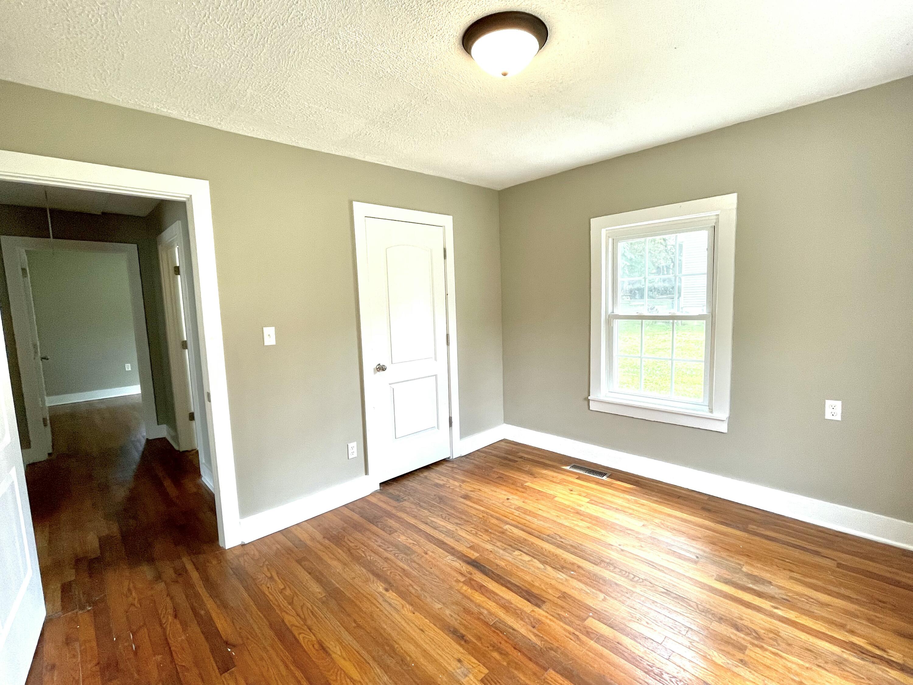 209 Dixie Drive Property Photo 9