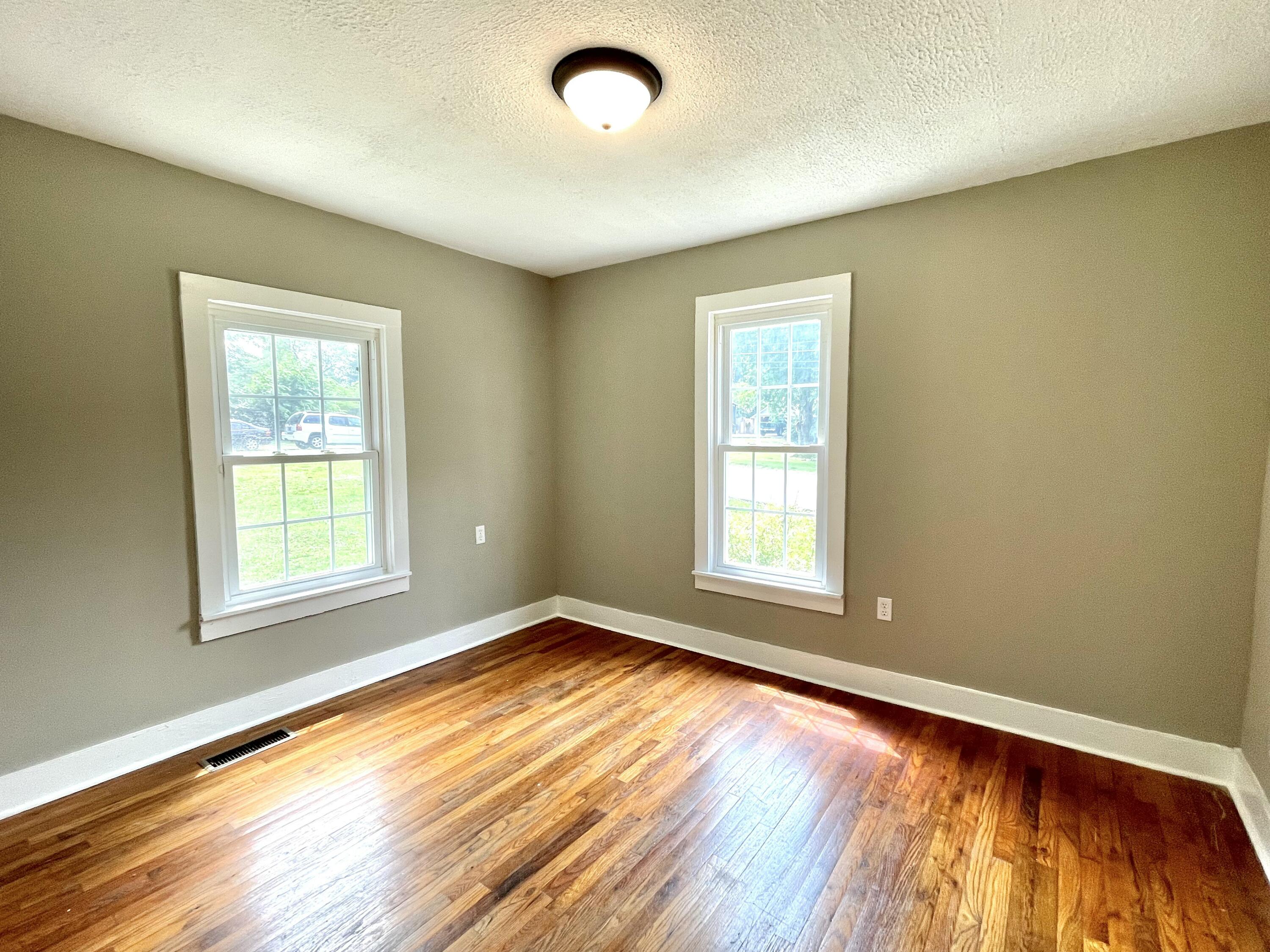 209 Dixie Drive Property Photo 10