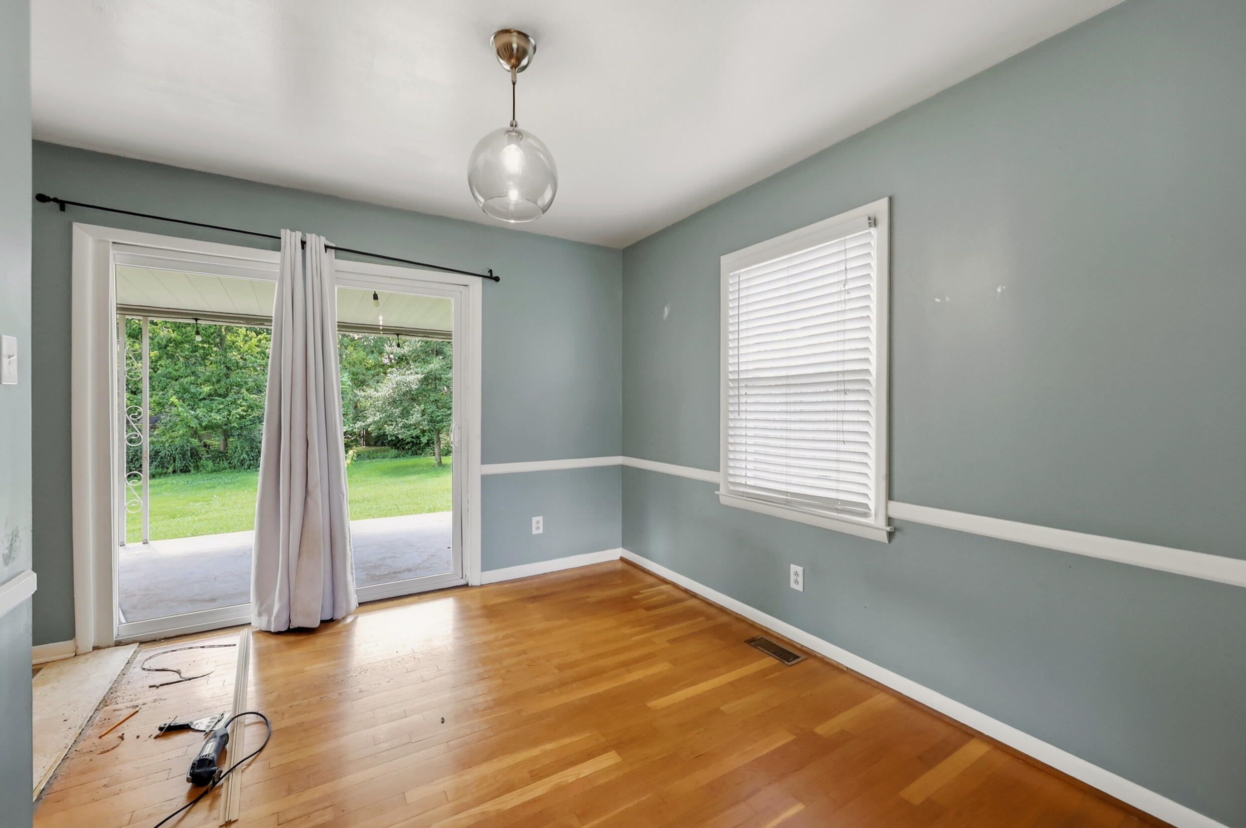 400 Hiawatha Trail Property Photo 6