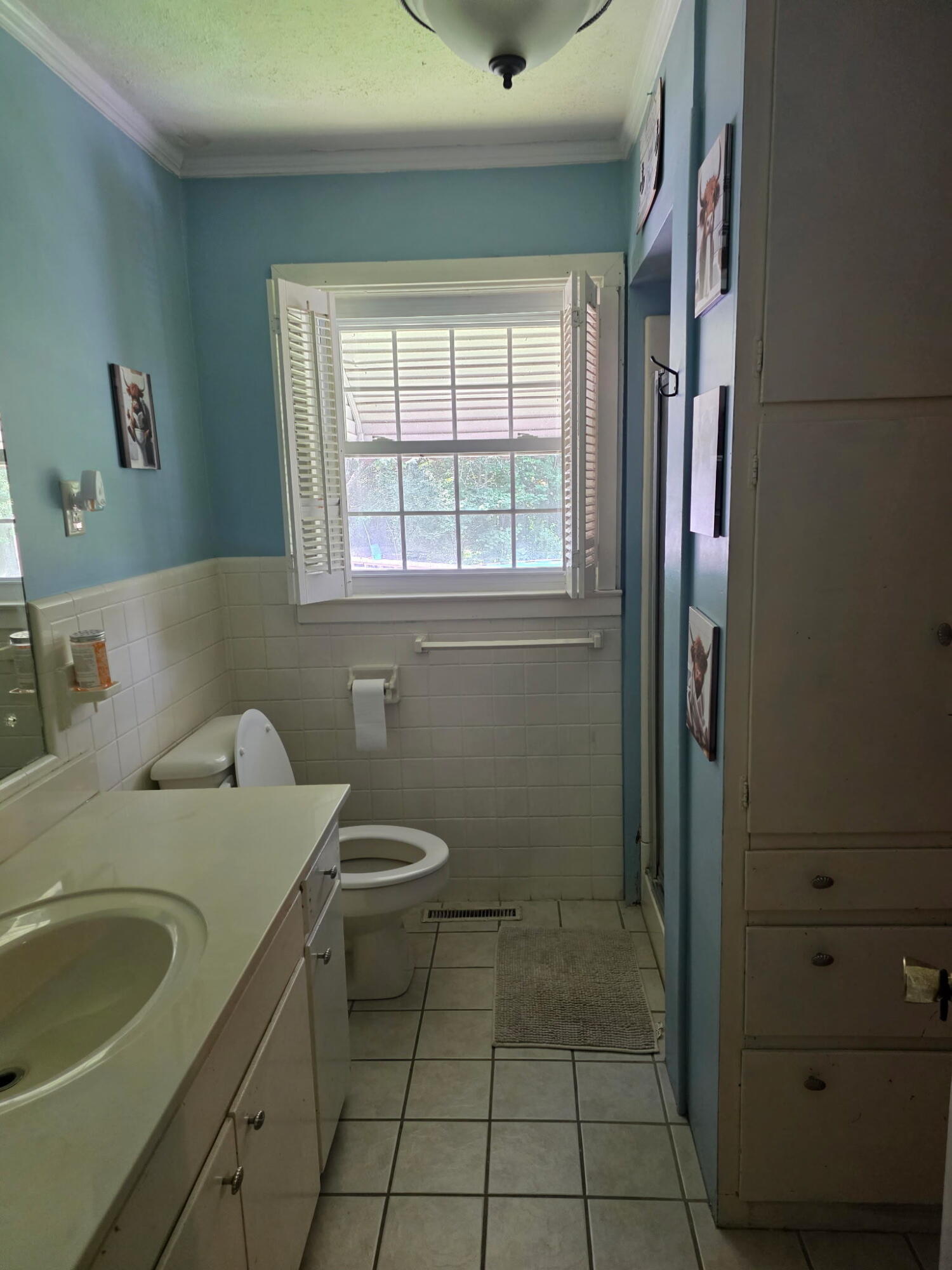 211 Fairlane Drive Property Photo 10