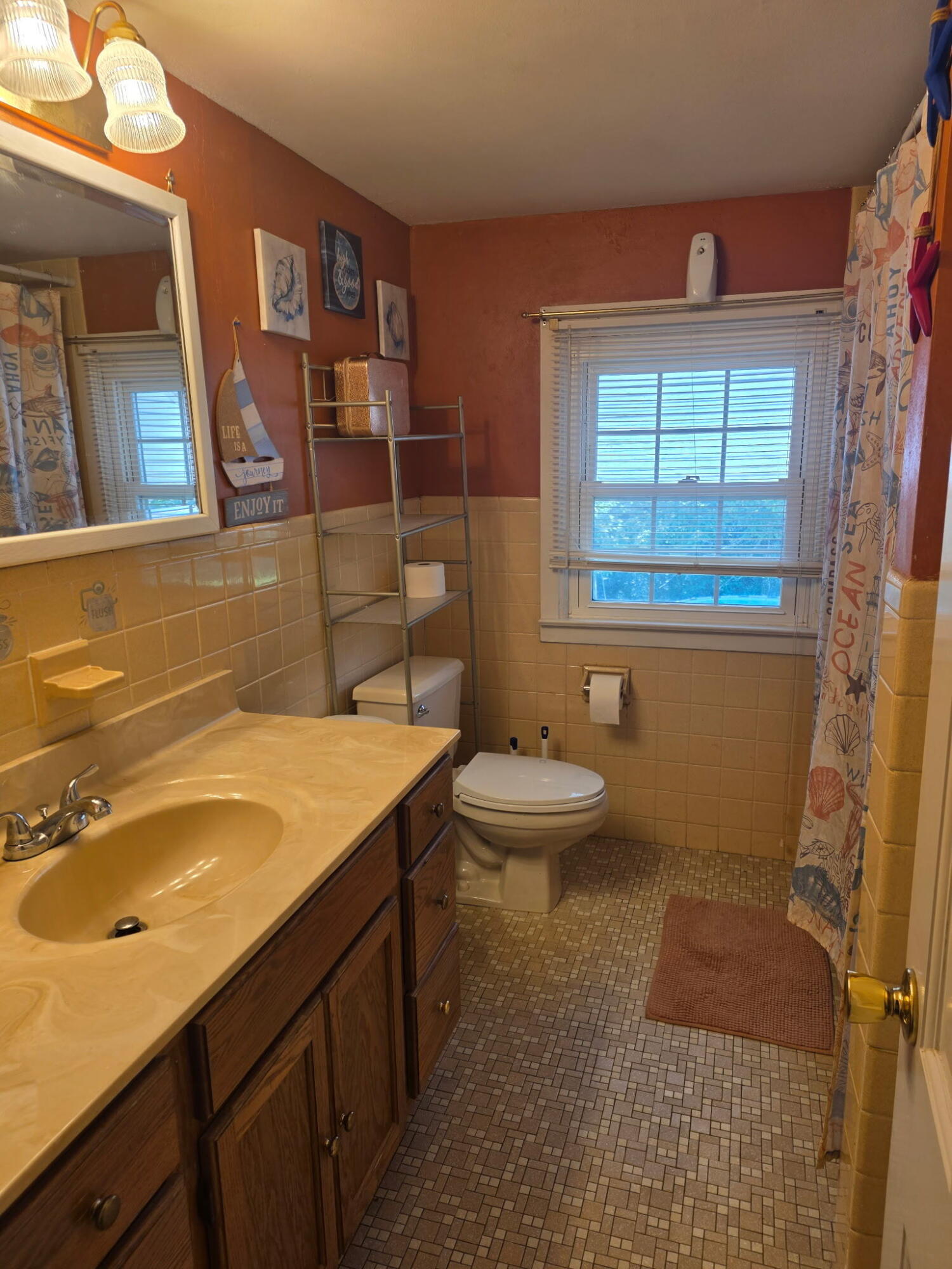 211 Fairlane Drive Property Photo 14
