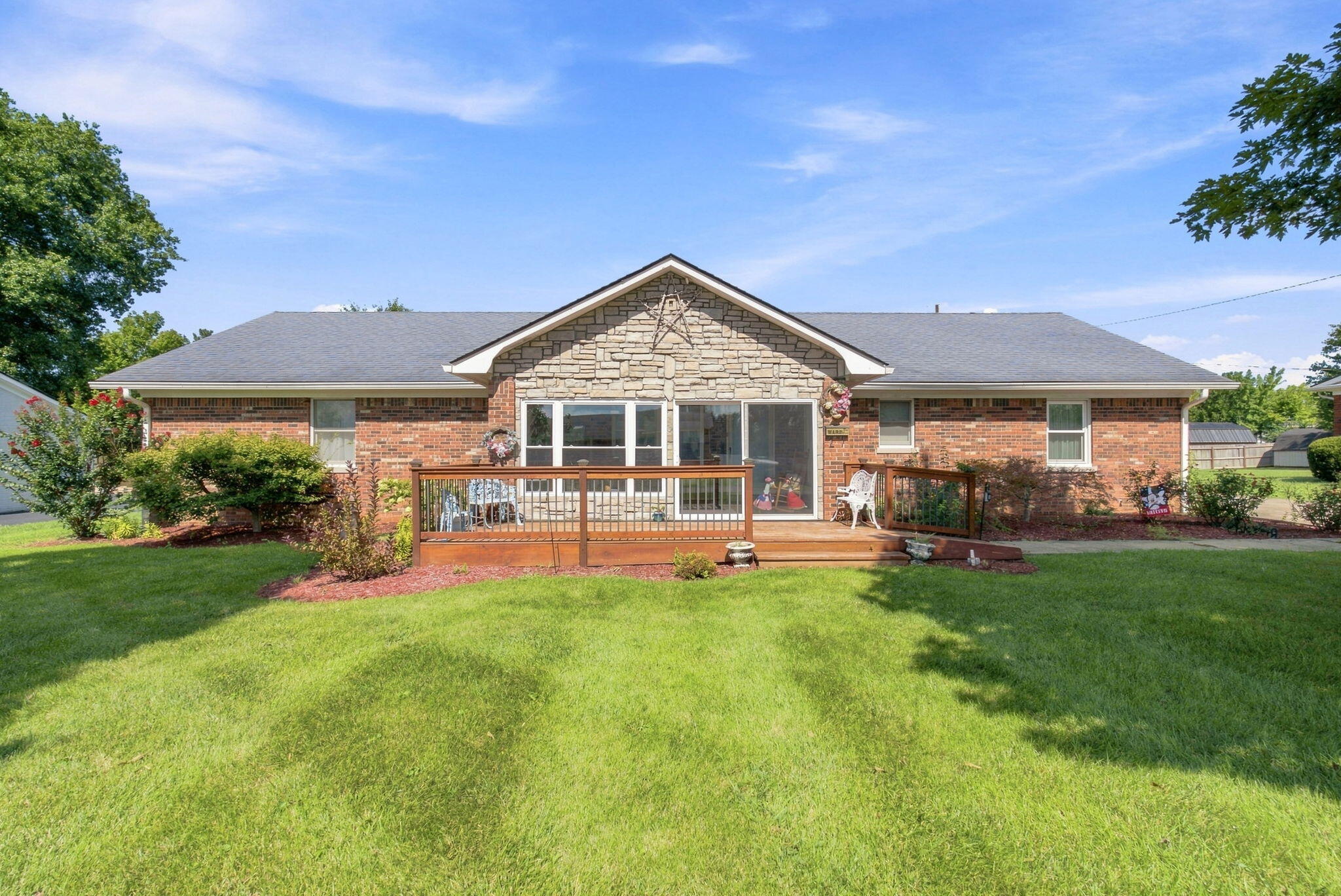 1111 Comanche Trail Property Photo 2