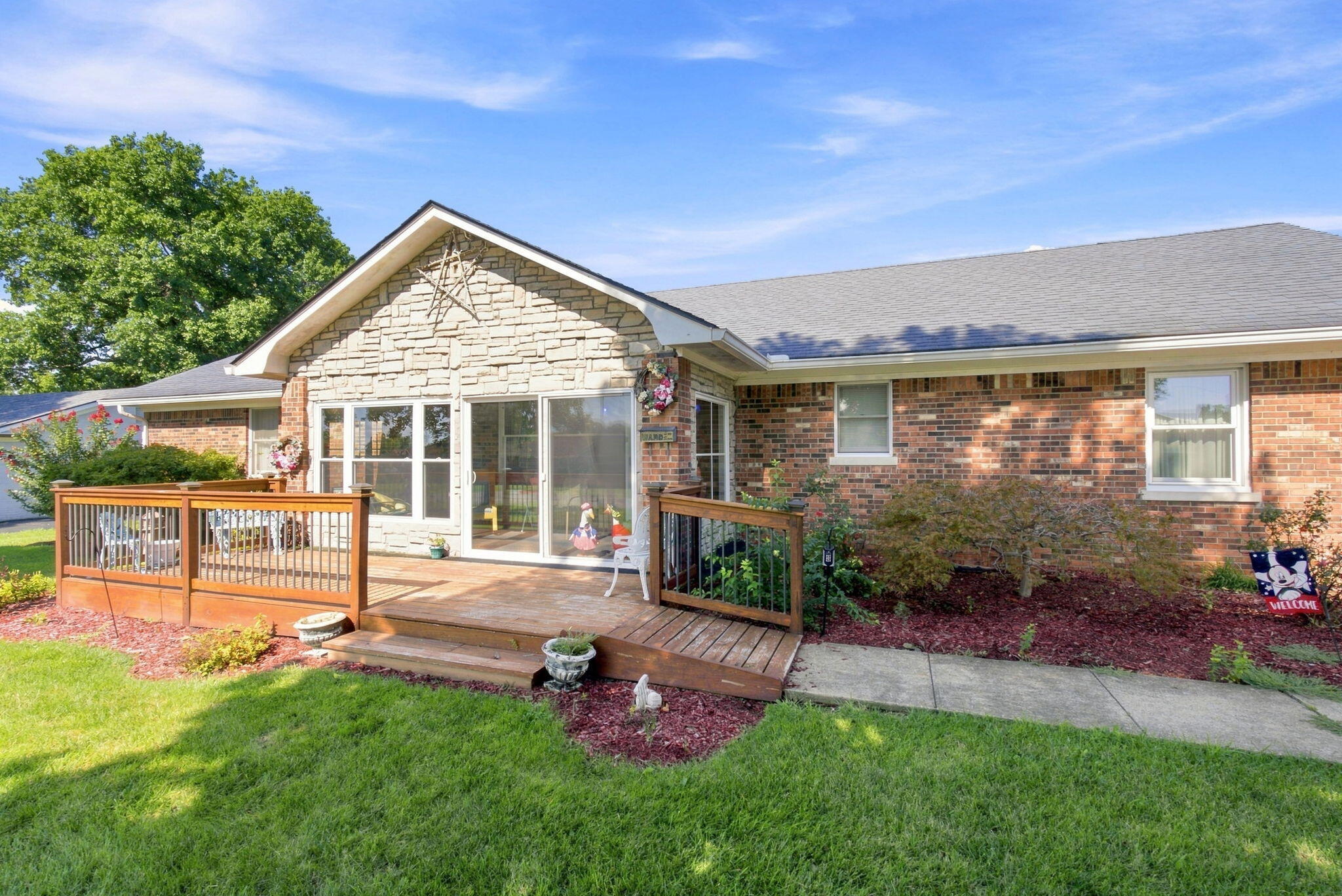 1111 Comanche Trail Property Photo 6