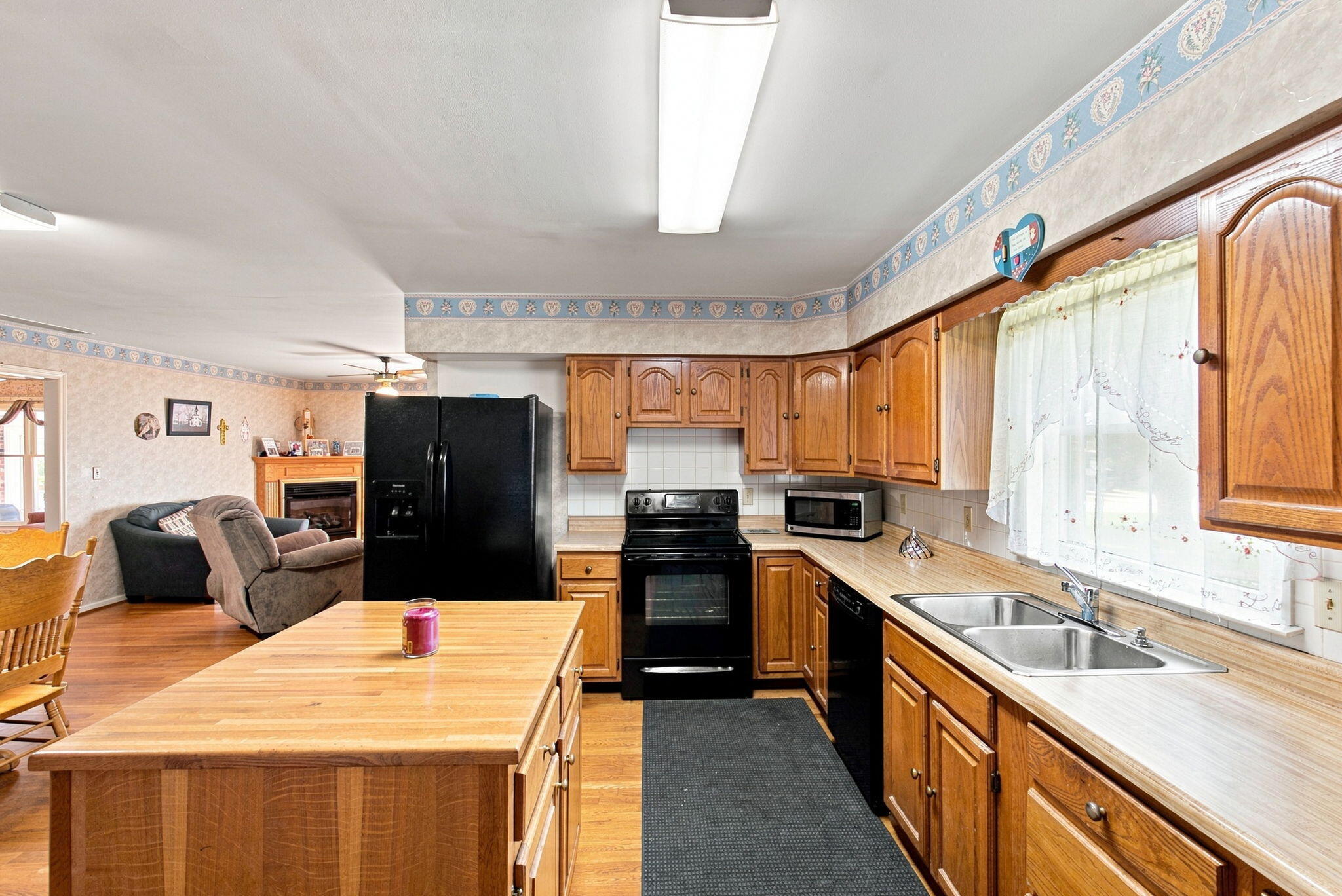 1111 Comanche Trail Property Photo 19