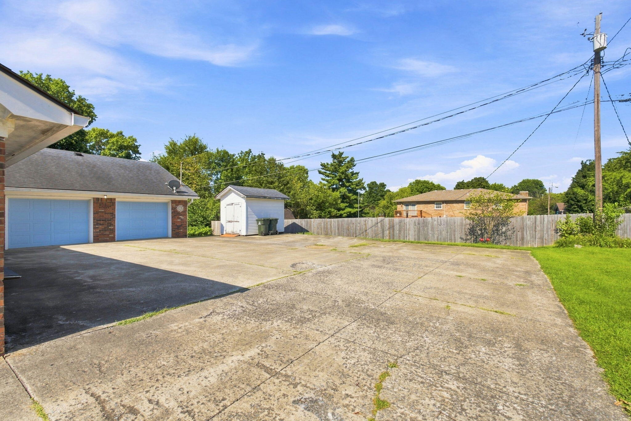 1111 Comanche Trail Property Photo 37