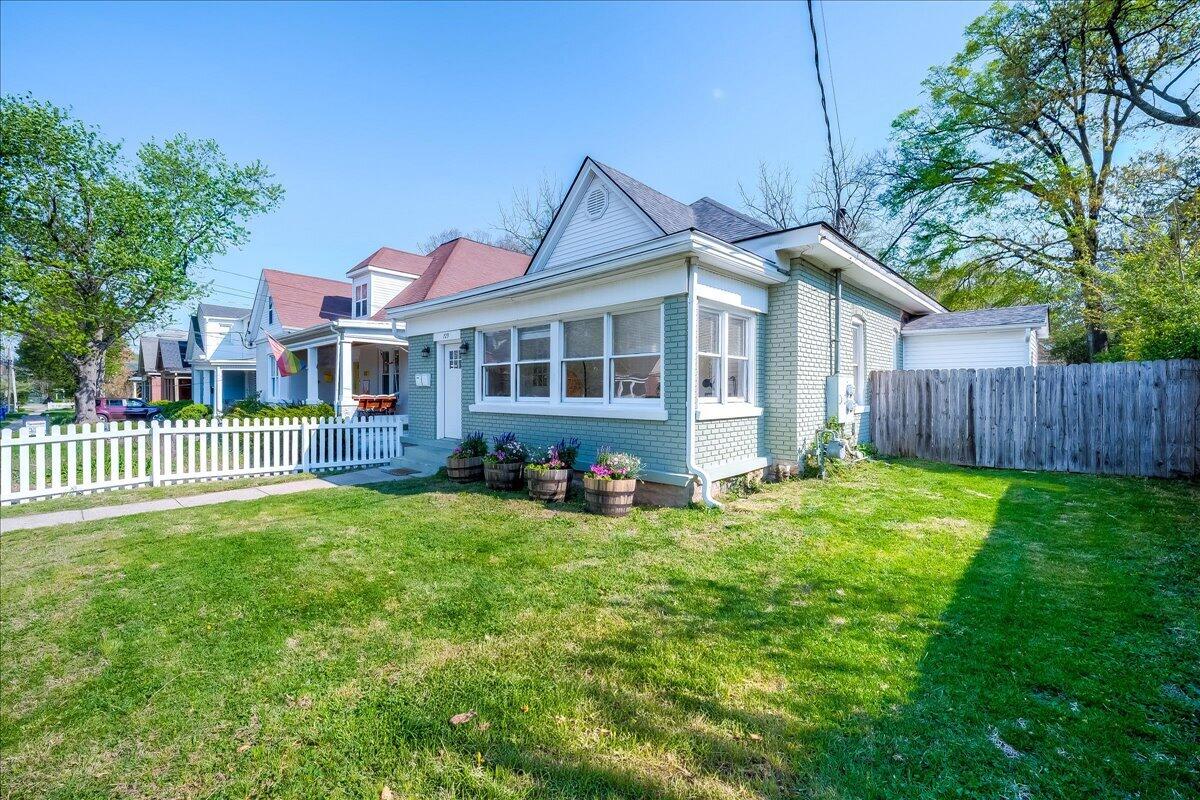 729 Hambrick Avenue Property Photo 5