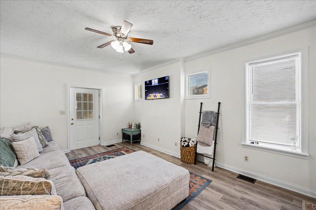 729 Hambrick Avenue Property Photo 13