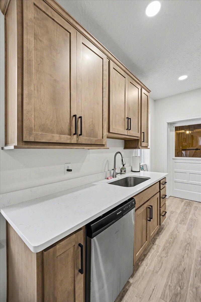 729 Hambrick Avenue Property Photo 16