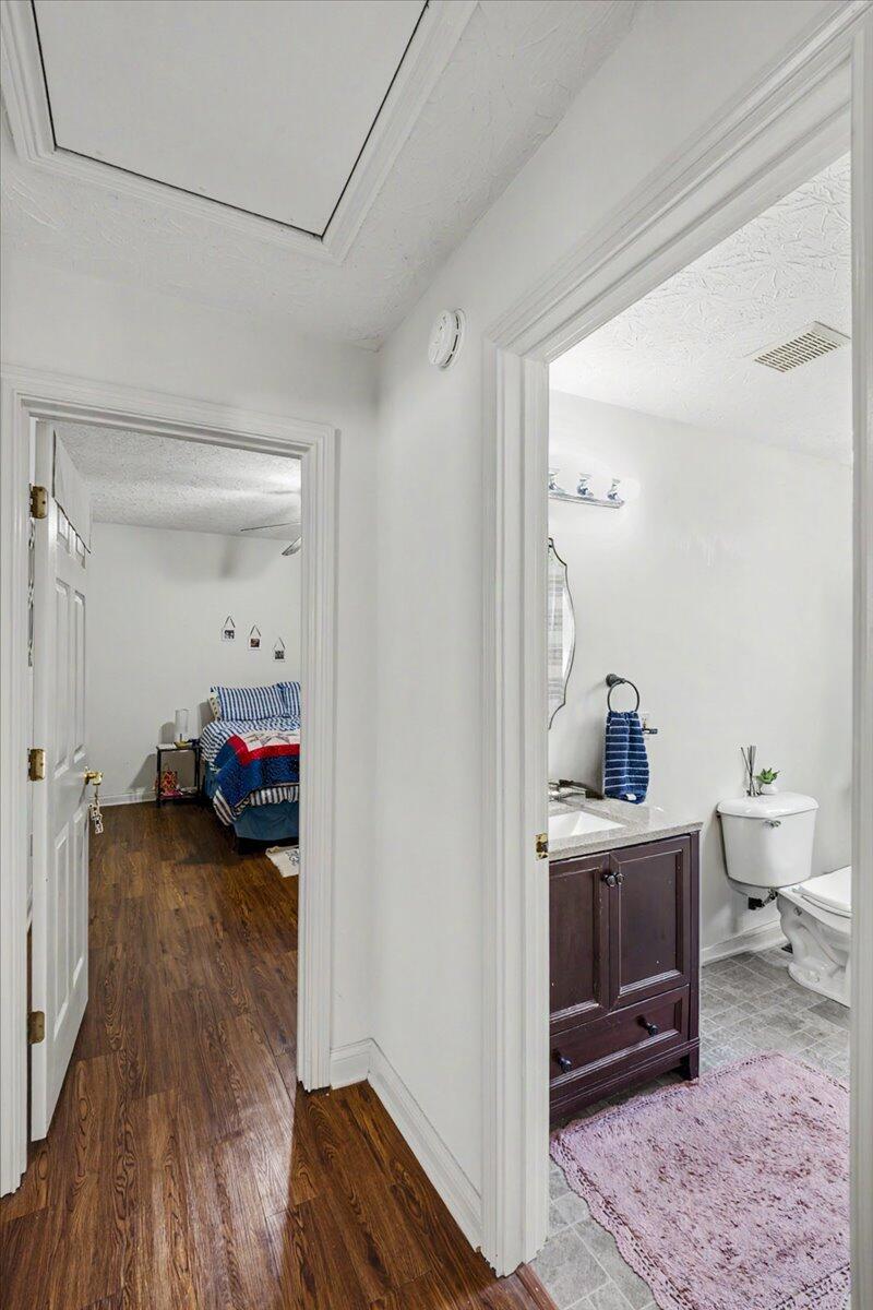 729 Hambrick Avenue Property Photo 25