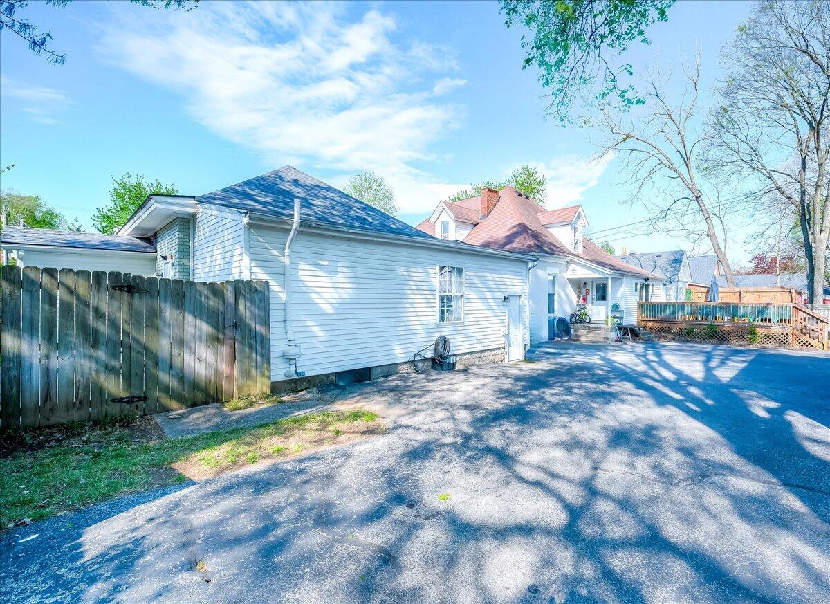 729 Hambrick Avenue Property Photo 42