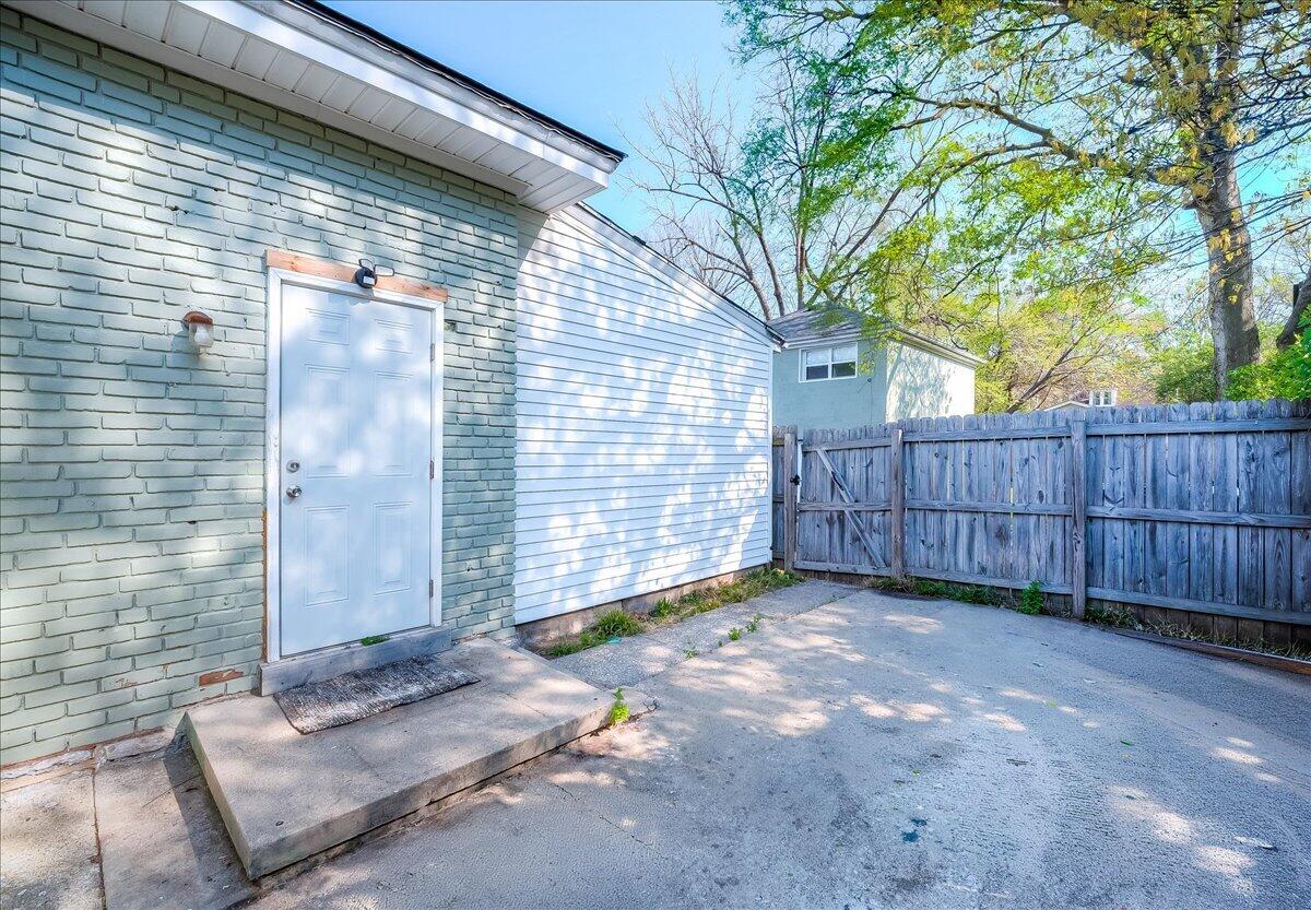 729 Hambrick Avenue Property Photo 45