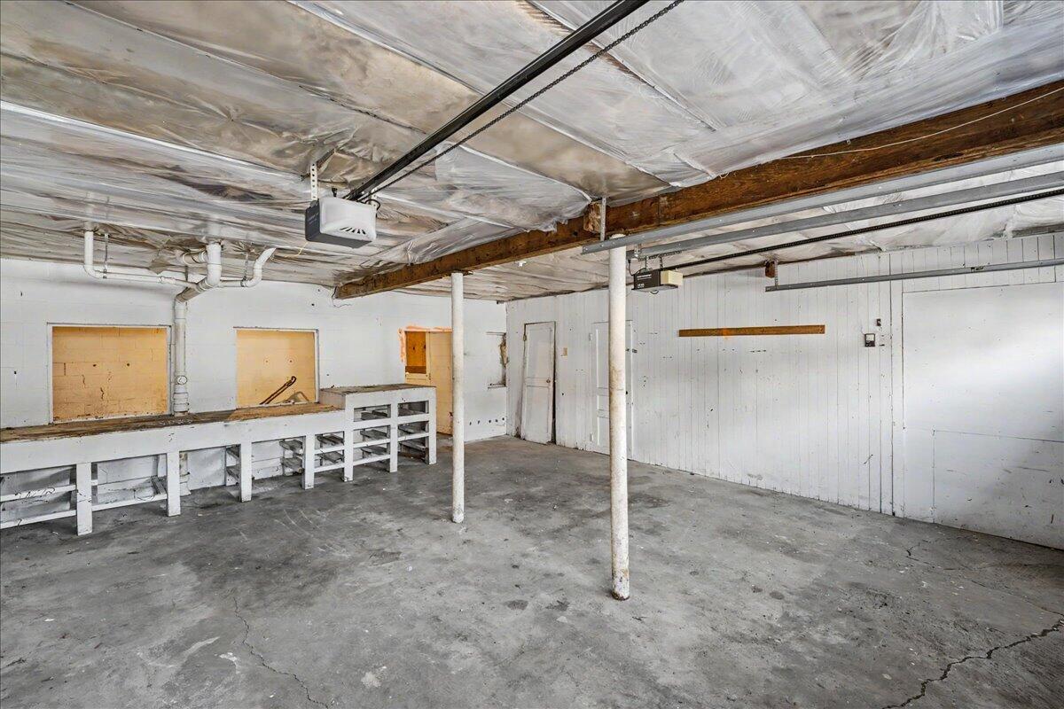 729 Hambrick Avenue Property Photo 48