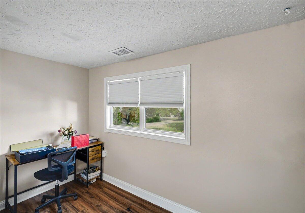 729 Hambrick Avenue Property Photo 57