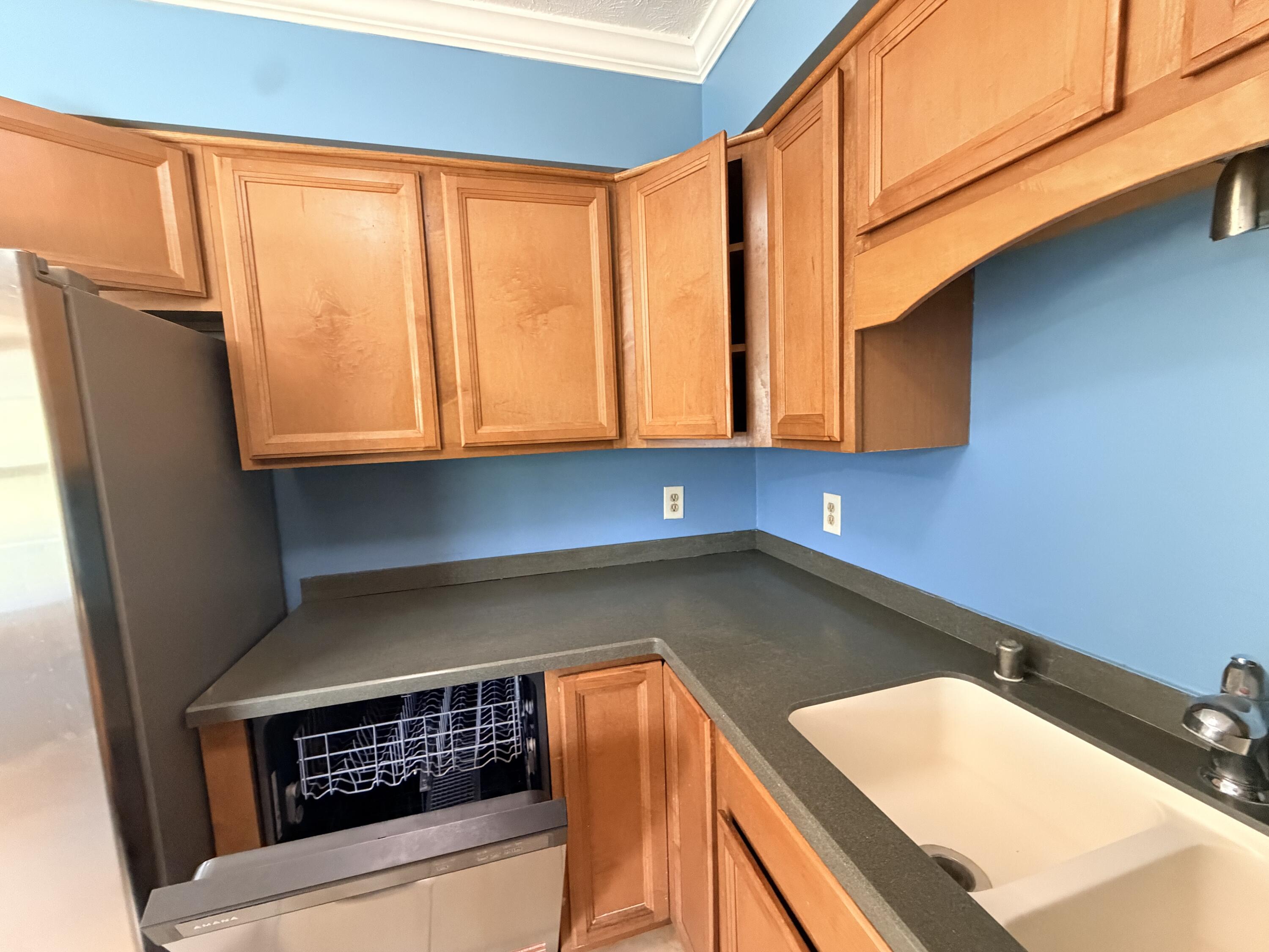 258 S Eagle Creek Drive Property Photo 11