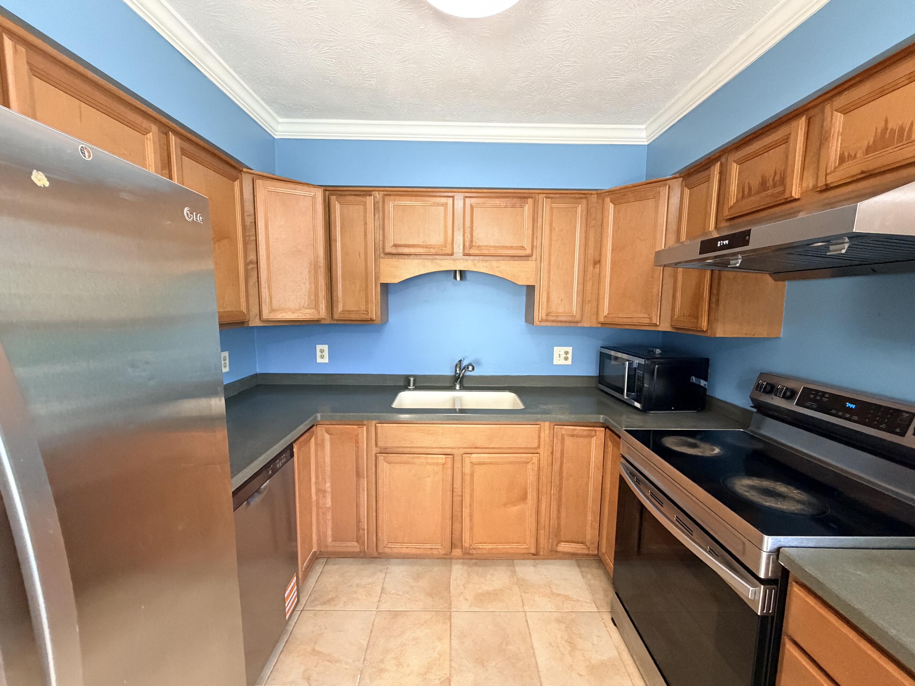 258 S Eagle Creek Drive Property Photo 12