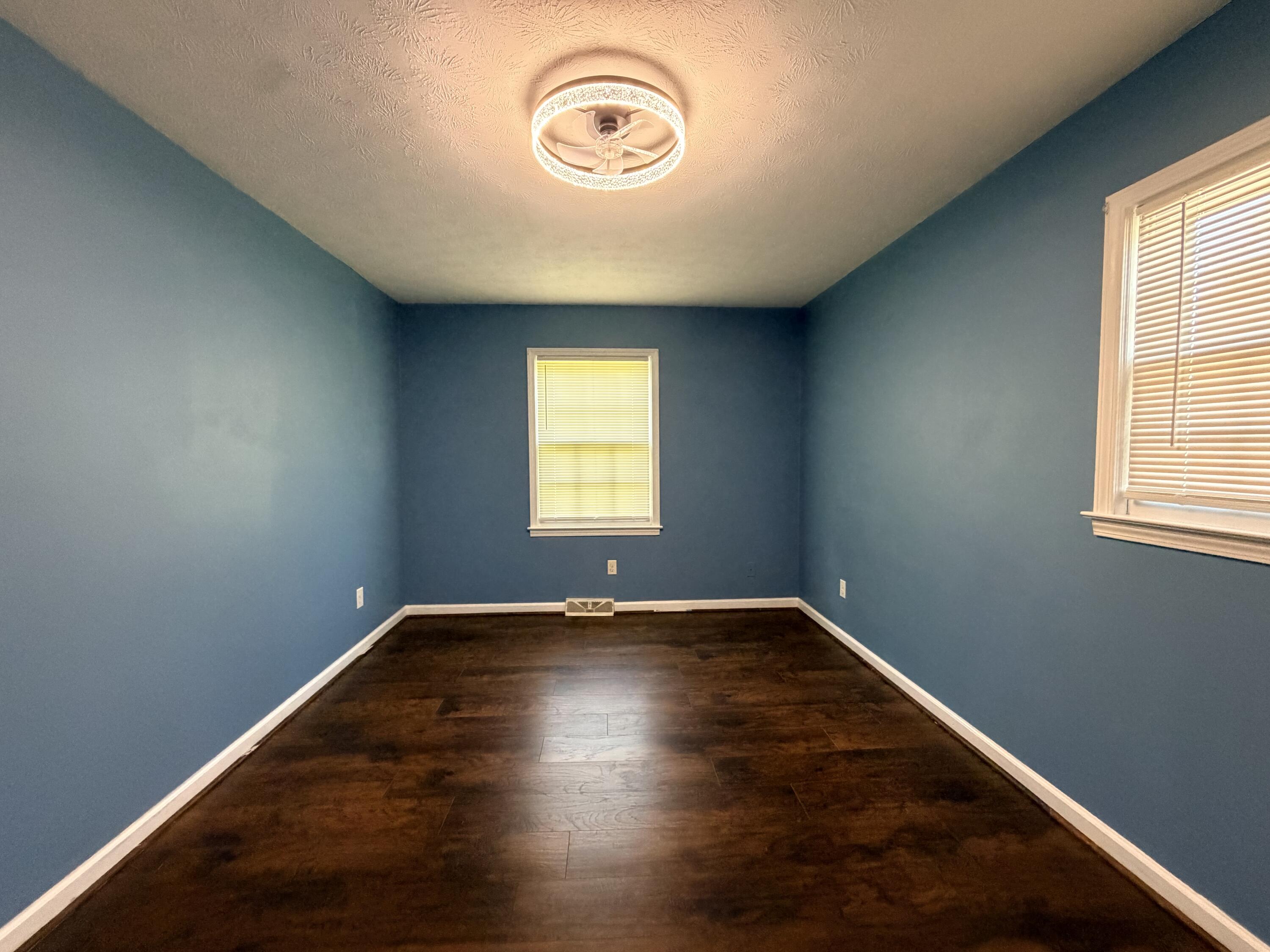 258 S Eagle Creek Drive Property Photo 19