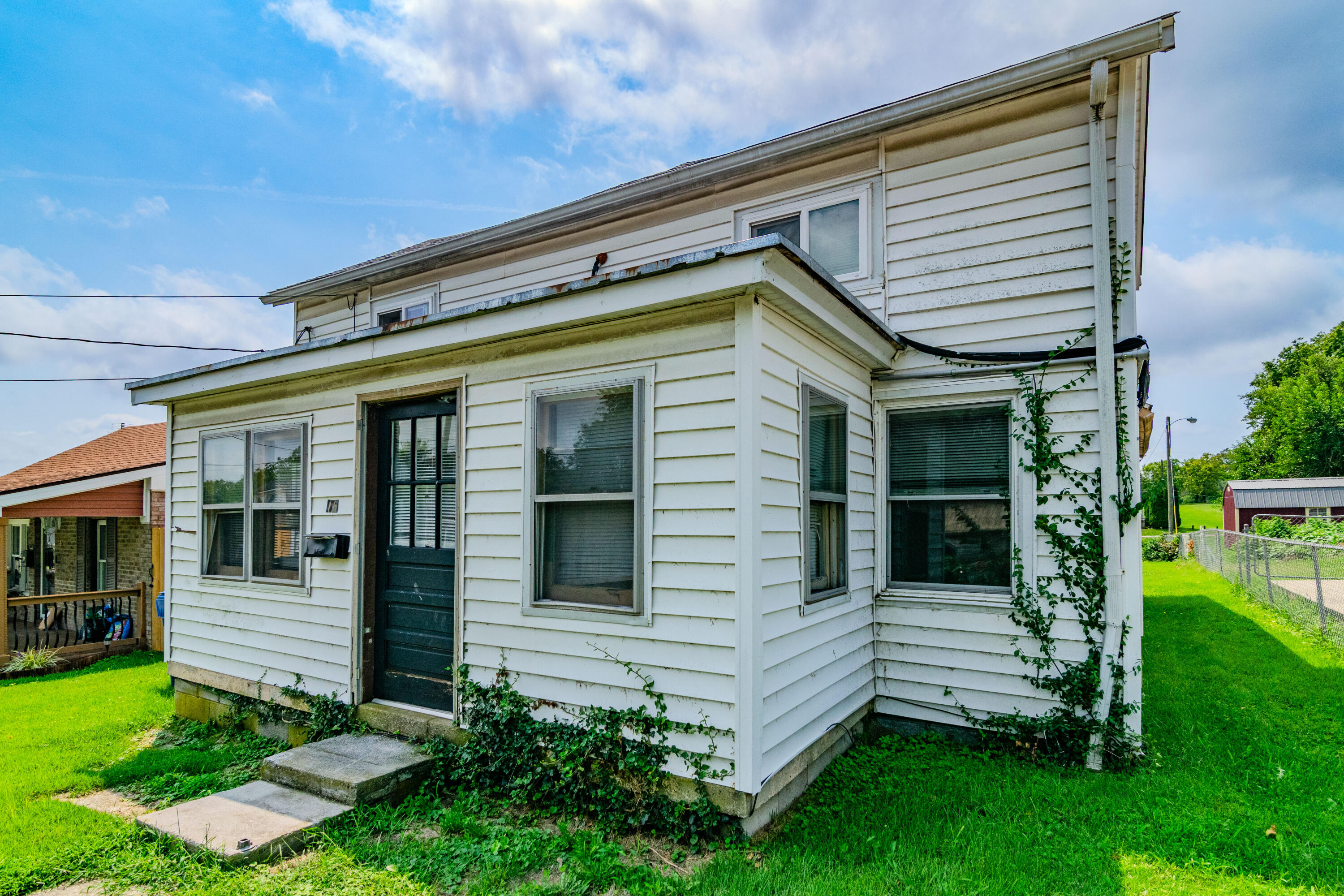 16 Denny Avenue Property Photo 2