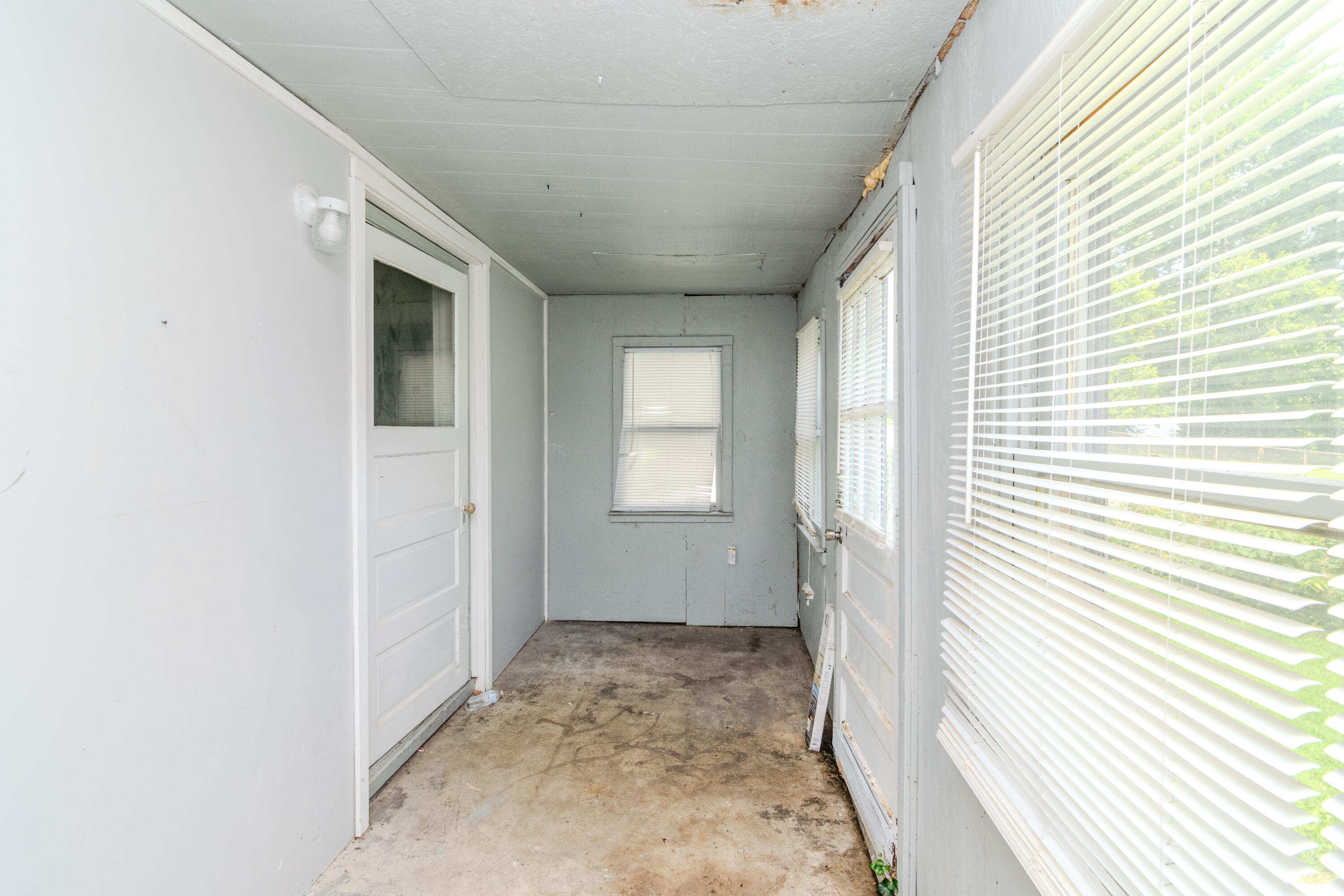 16 Denny Avenue Property Photo 3