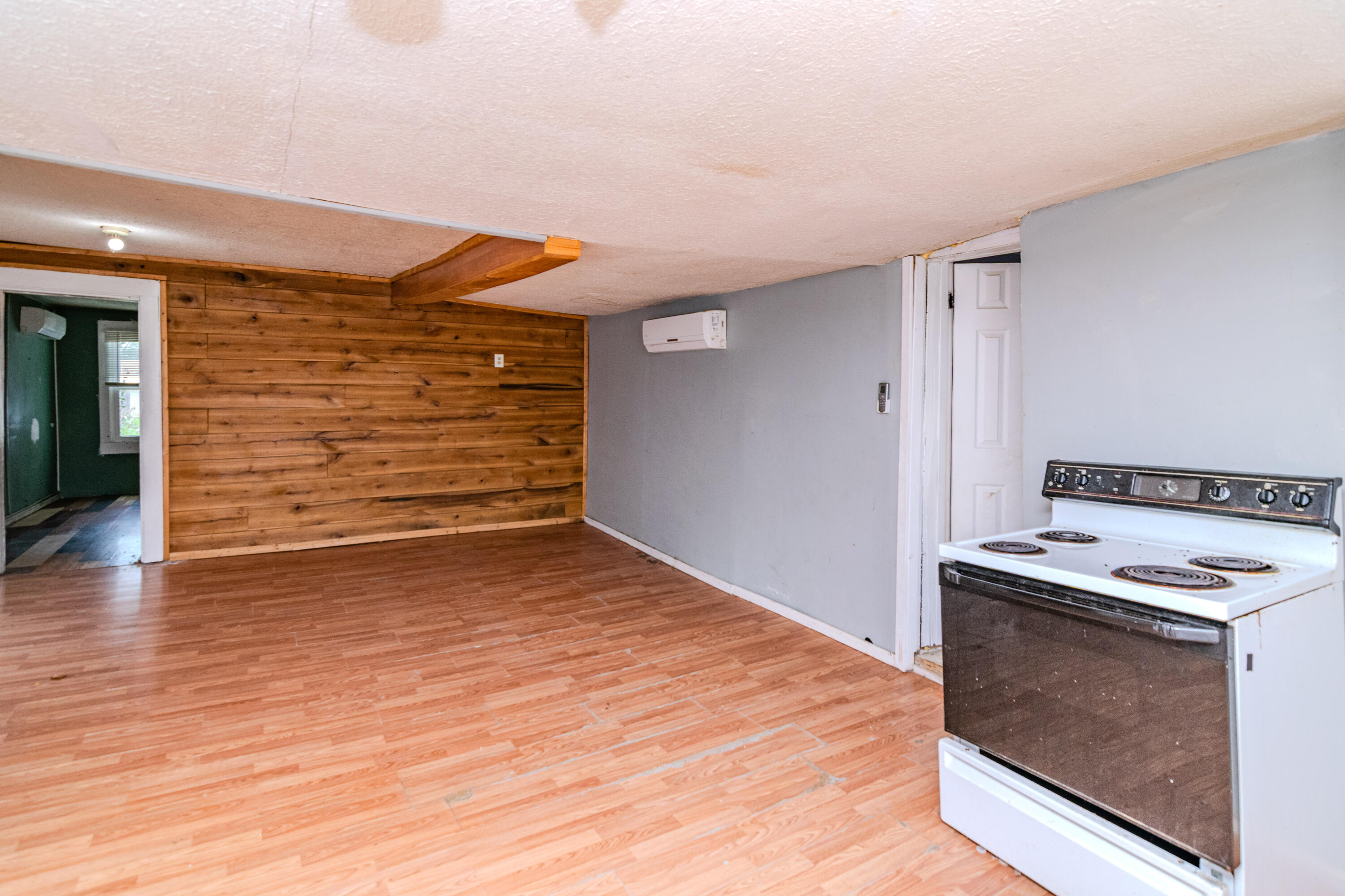 16 Denny Avenue Property Photo 17