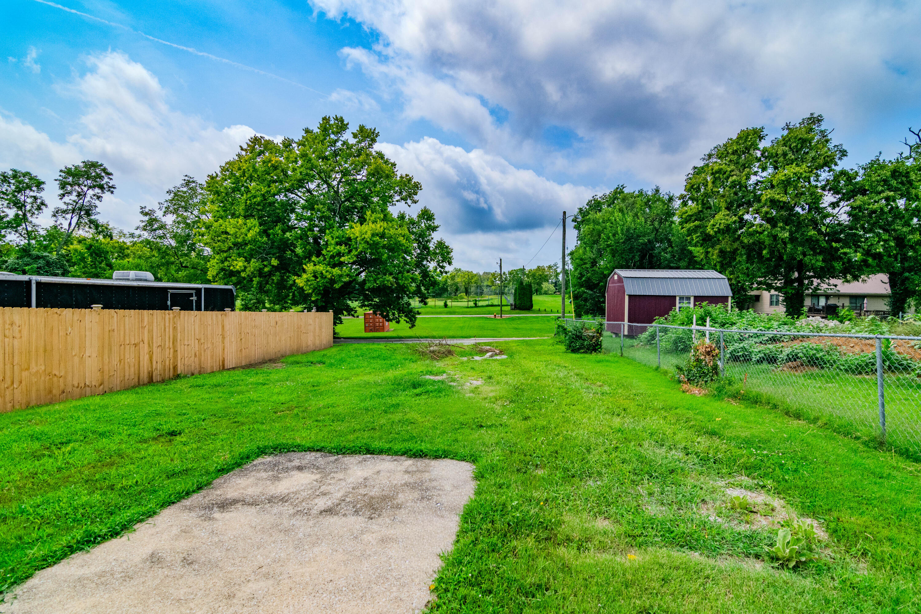 16 Denny Avenue Property Photo 31