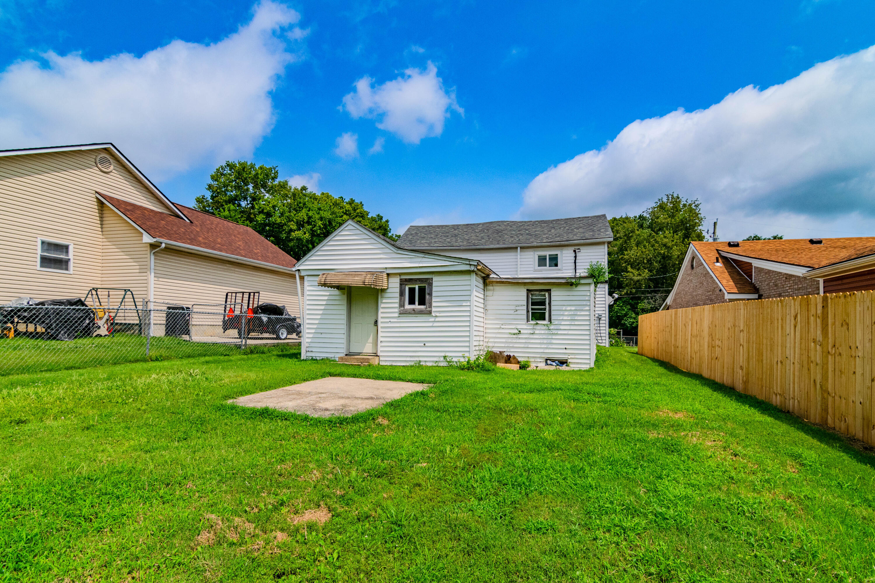 16 Denny Avenue Property Photo 34