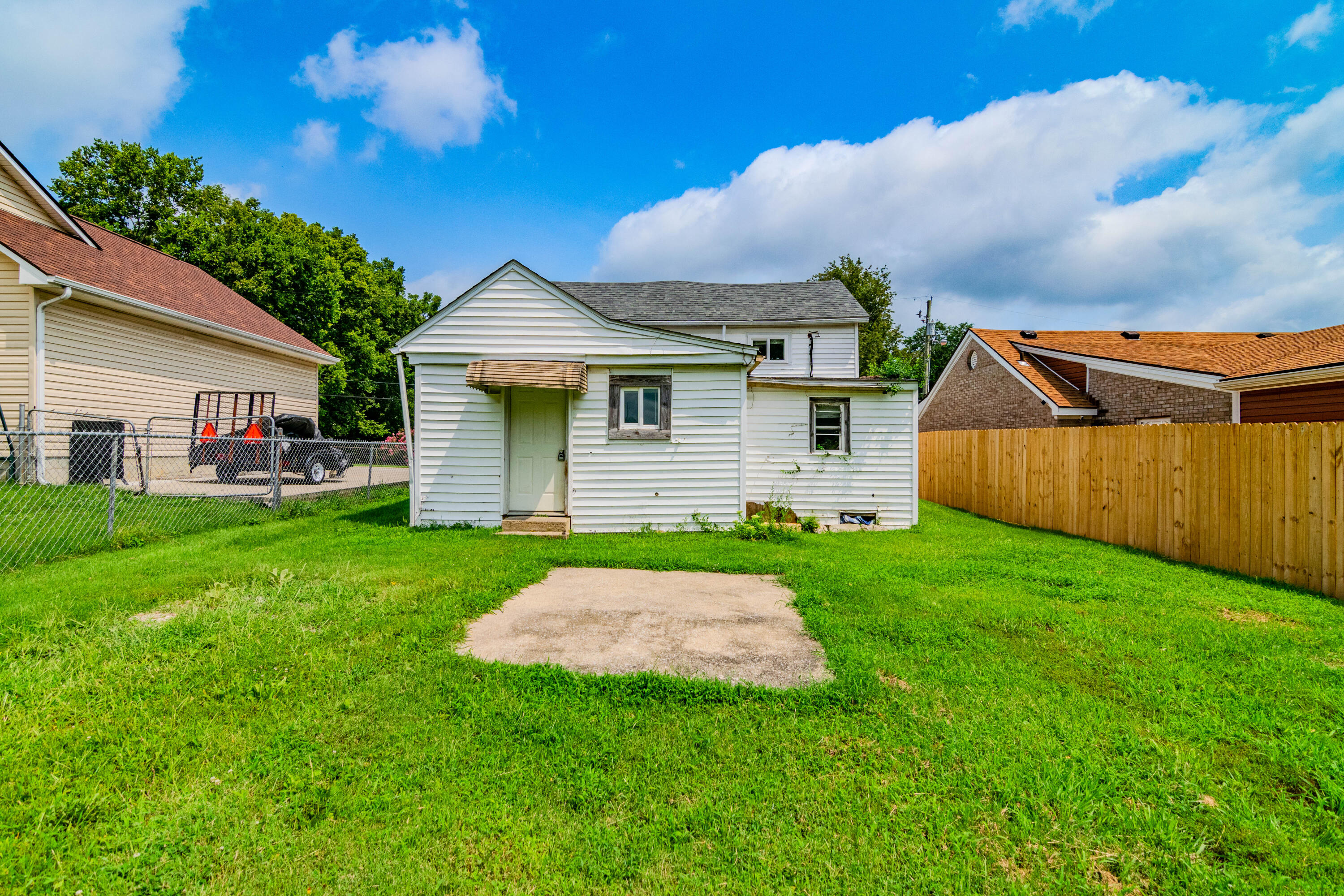 16 Denny Avenue Property Photo 35
