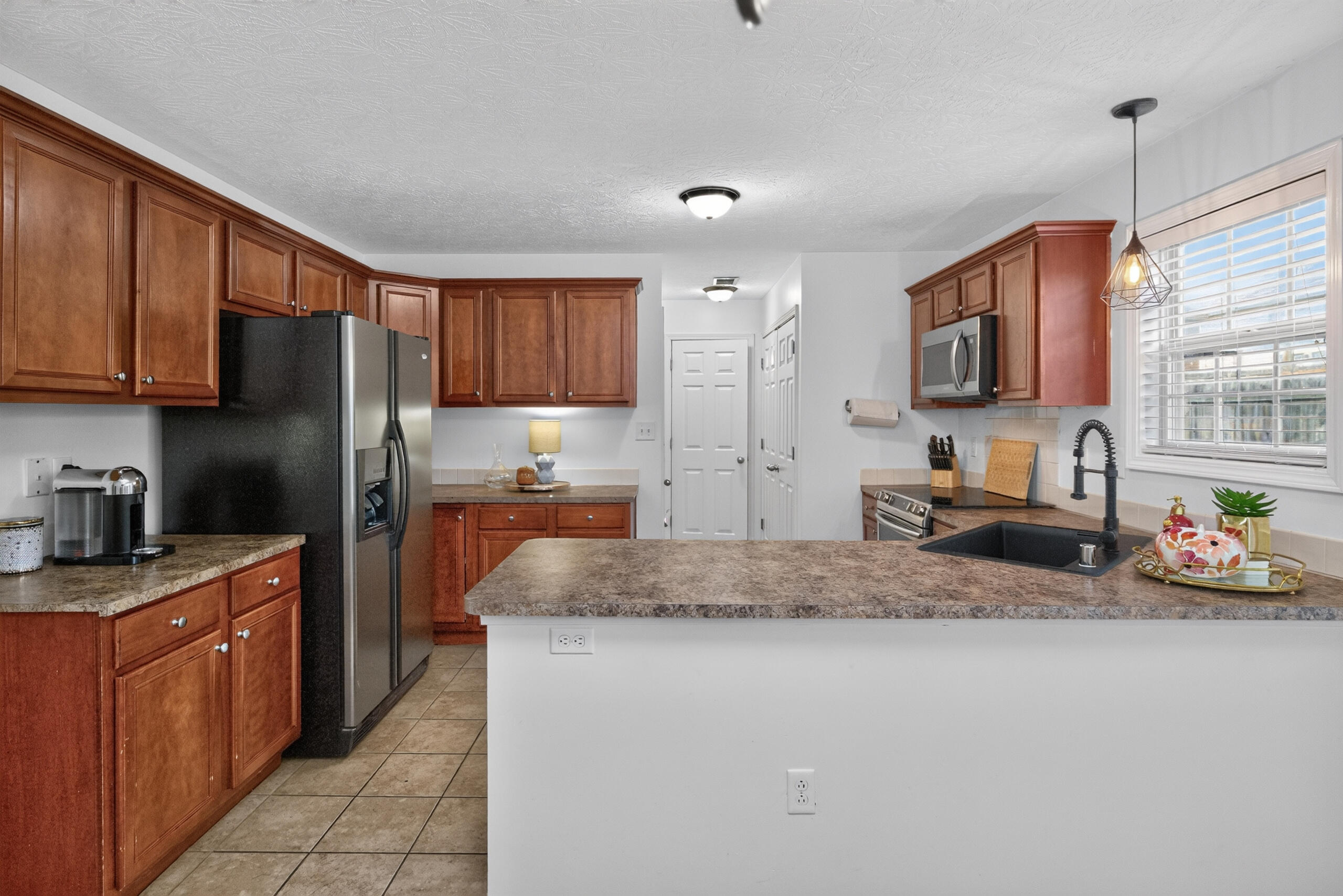 3057 River Run Trail Property Photo 6
