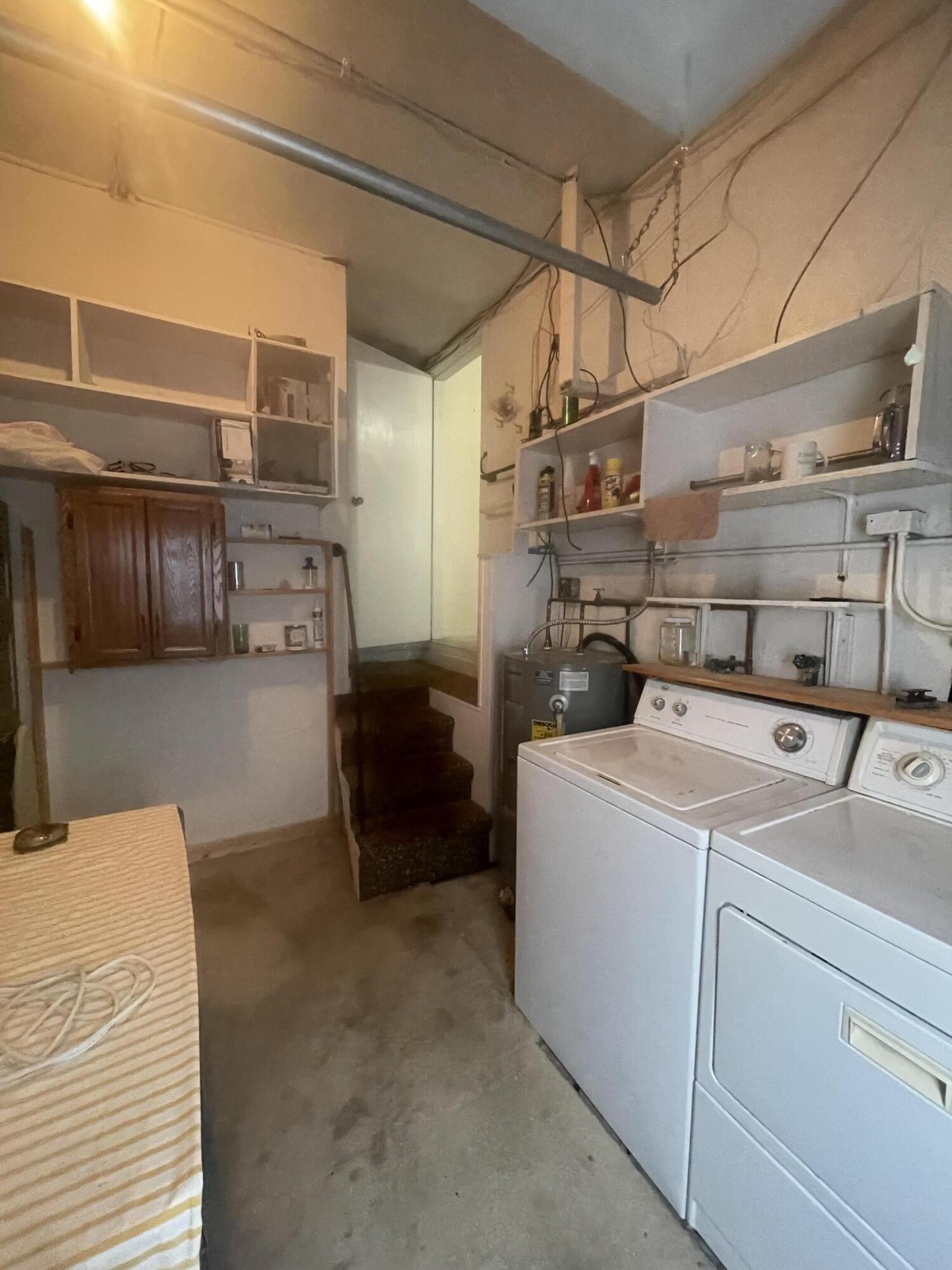 312 N Broadway Property Photo 7