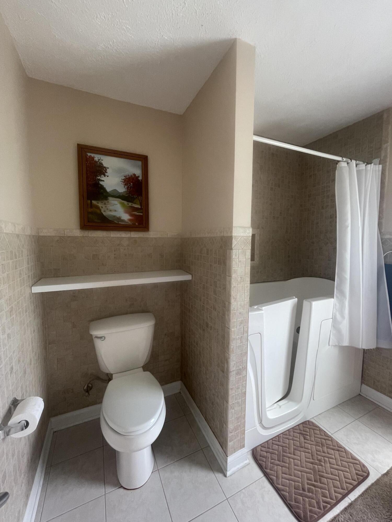 312 N Broadway Property Photo 10