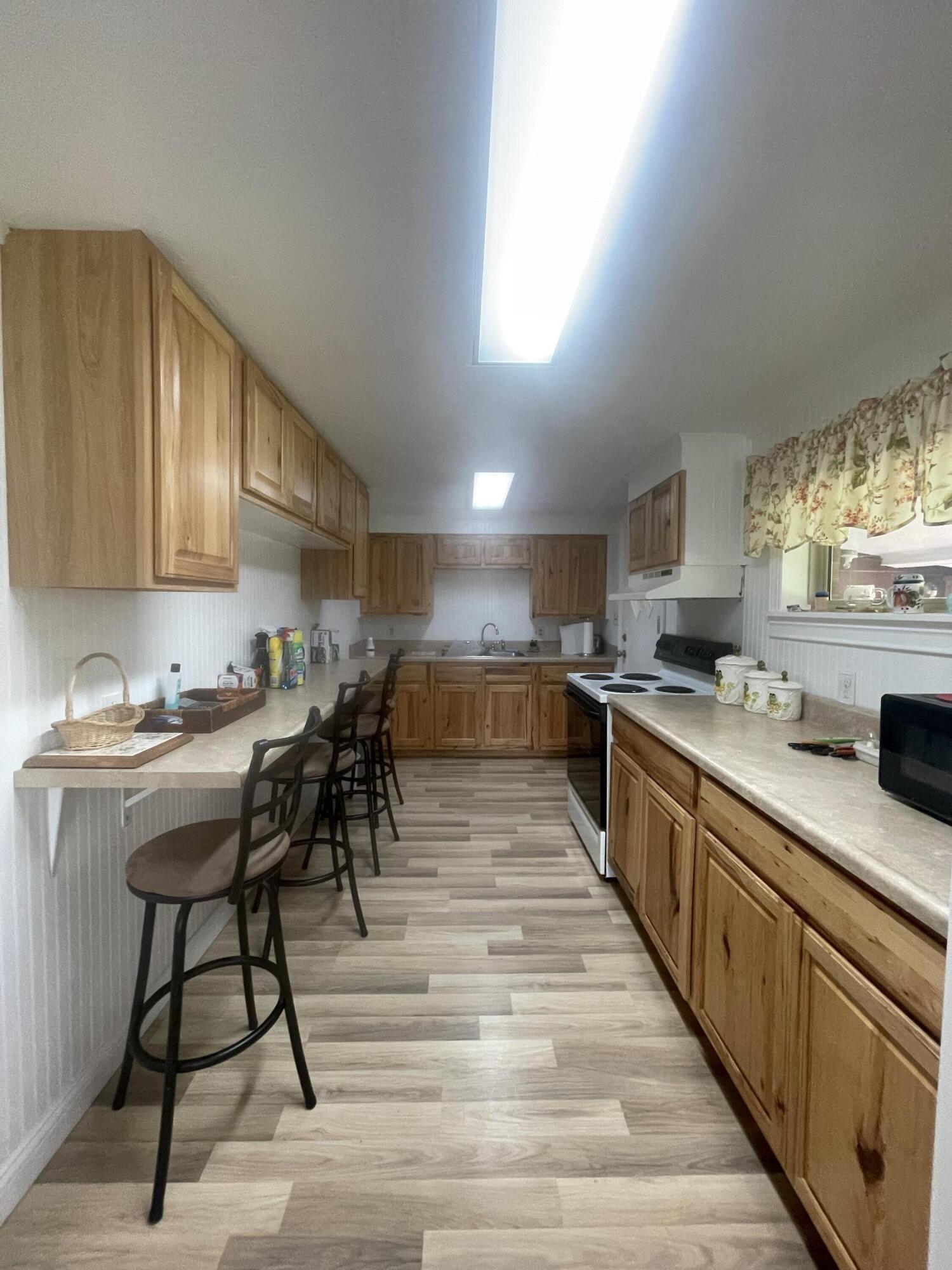 312 N Broadway Property Photo 15
