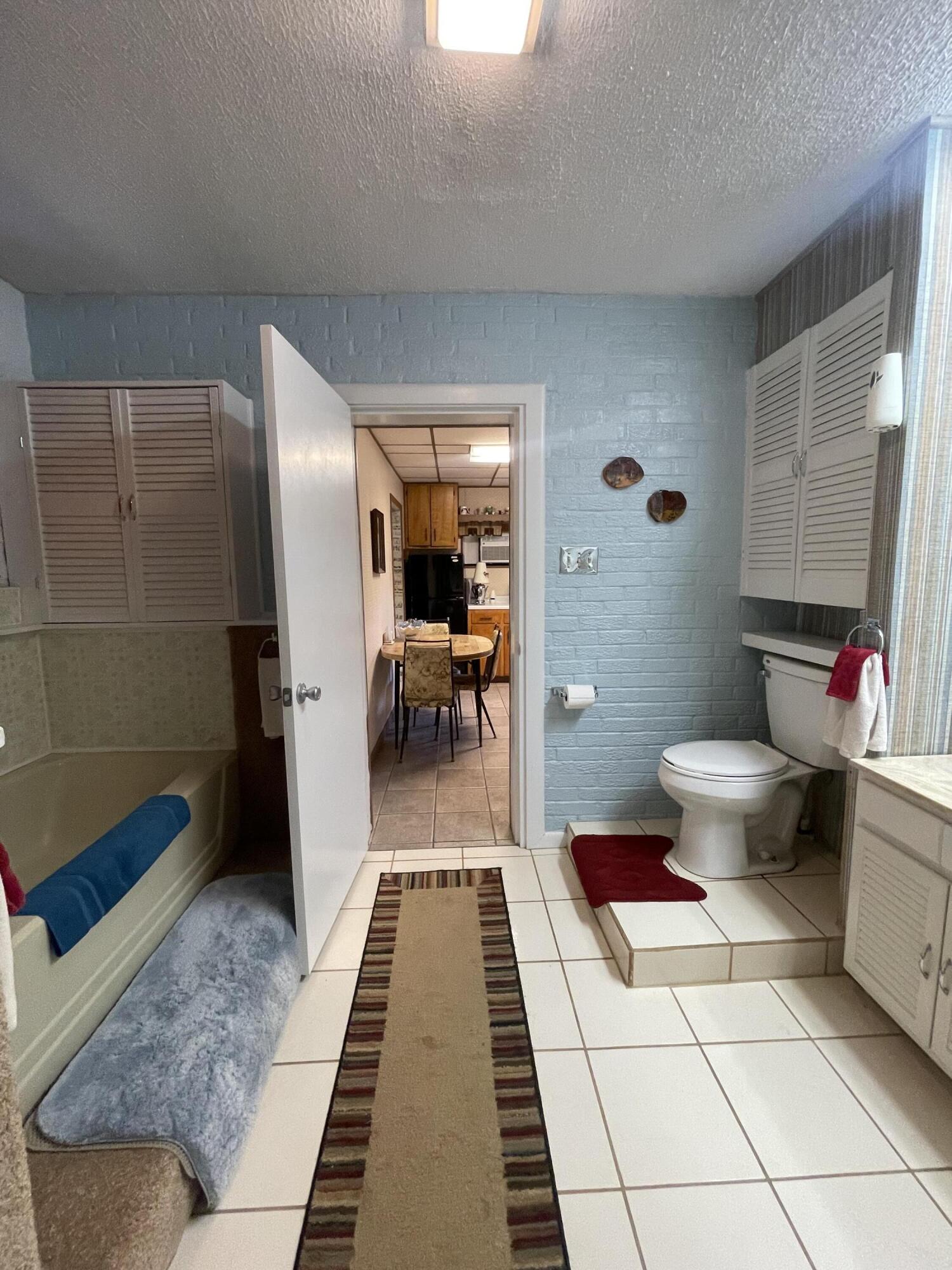312 N Broadway Property Photo 29
