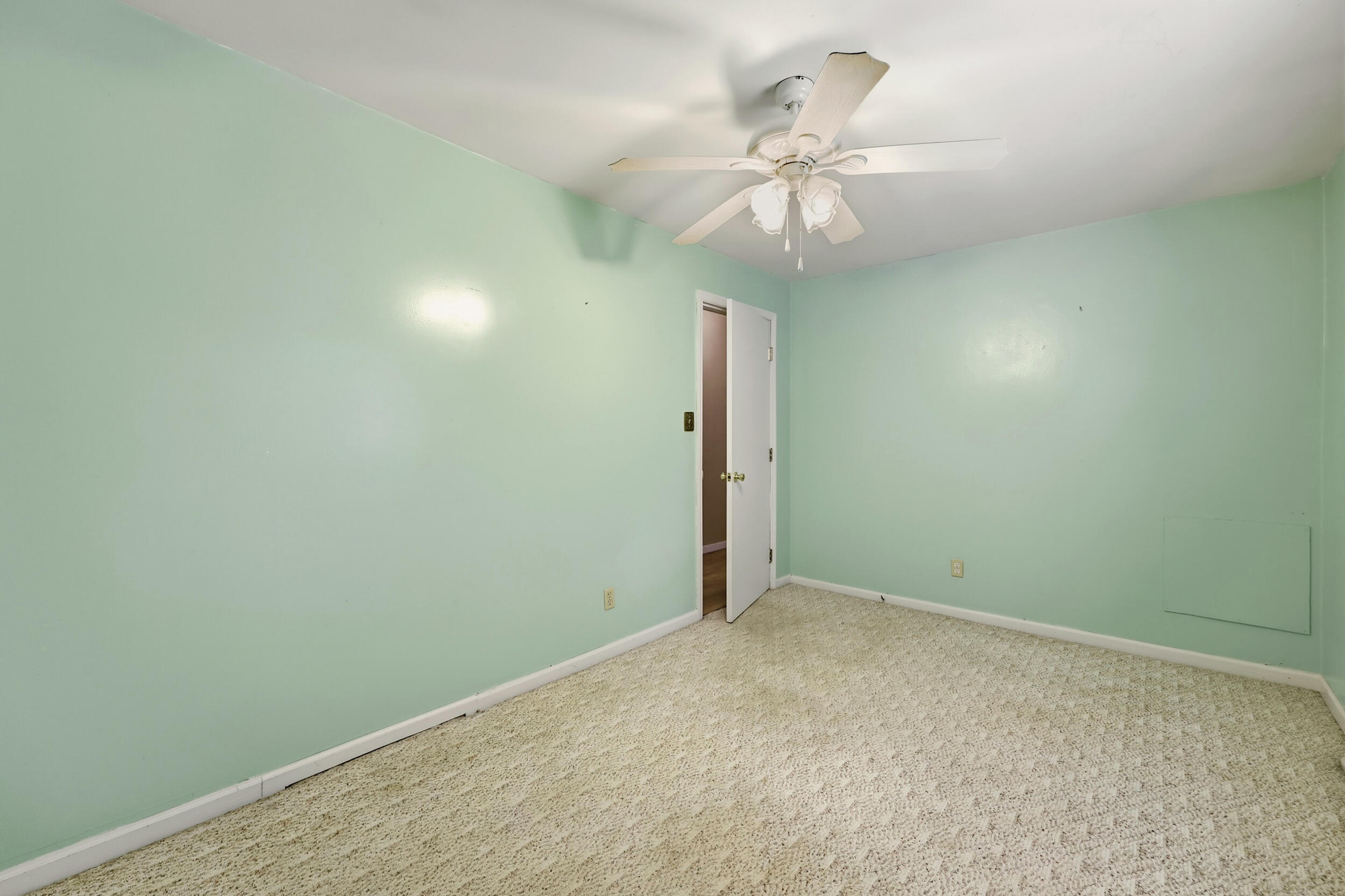 1587 Fairview Road Property Photo 20