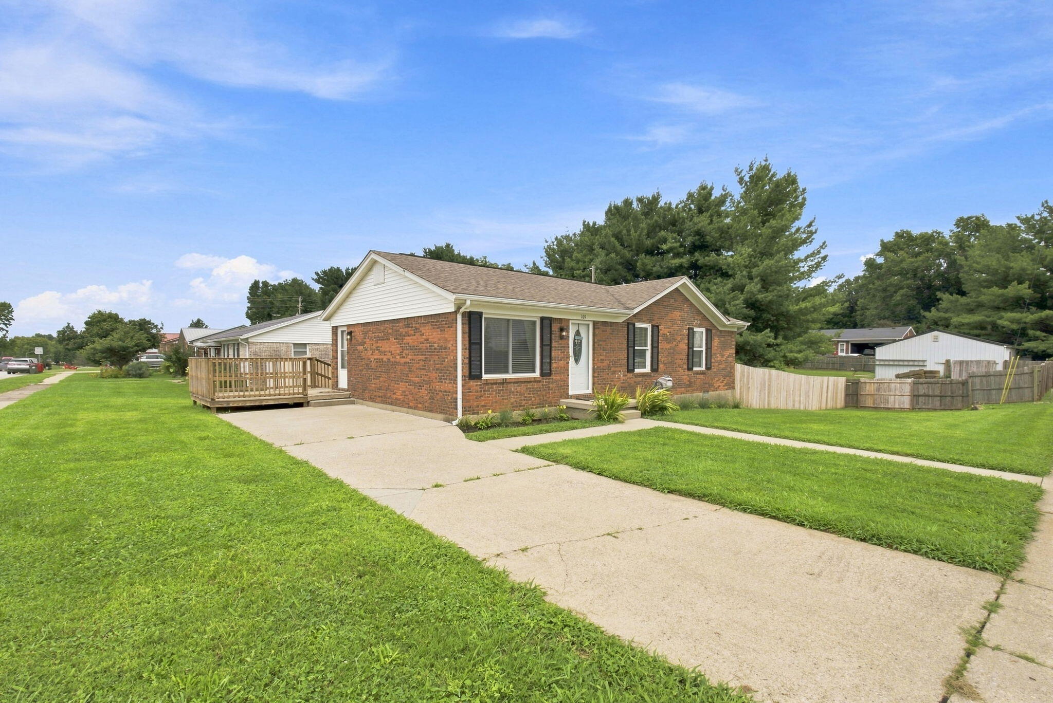 109 Judy Lane Property Photo 4