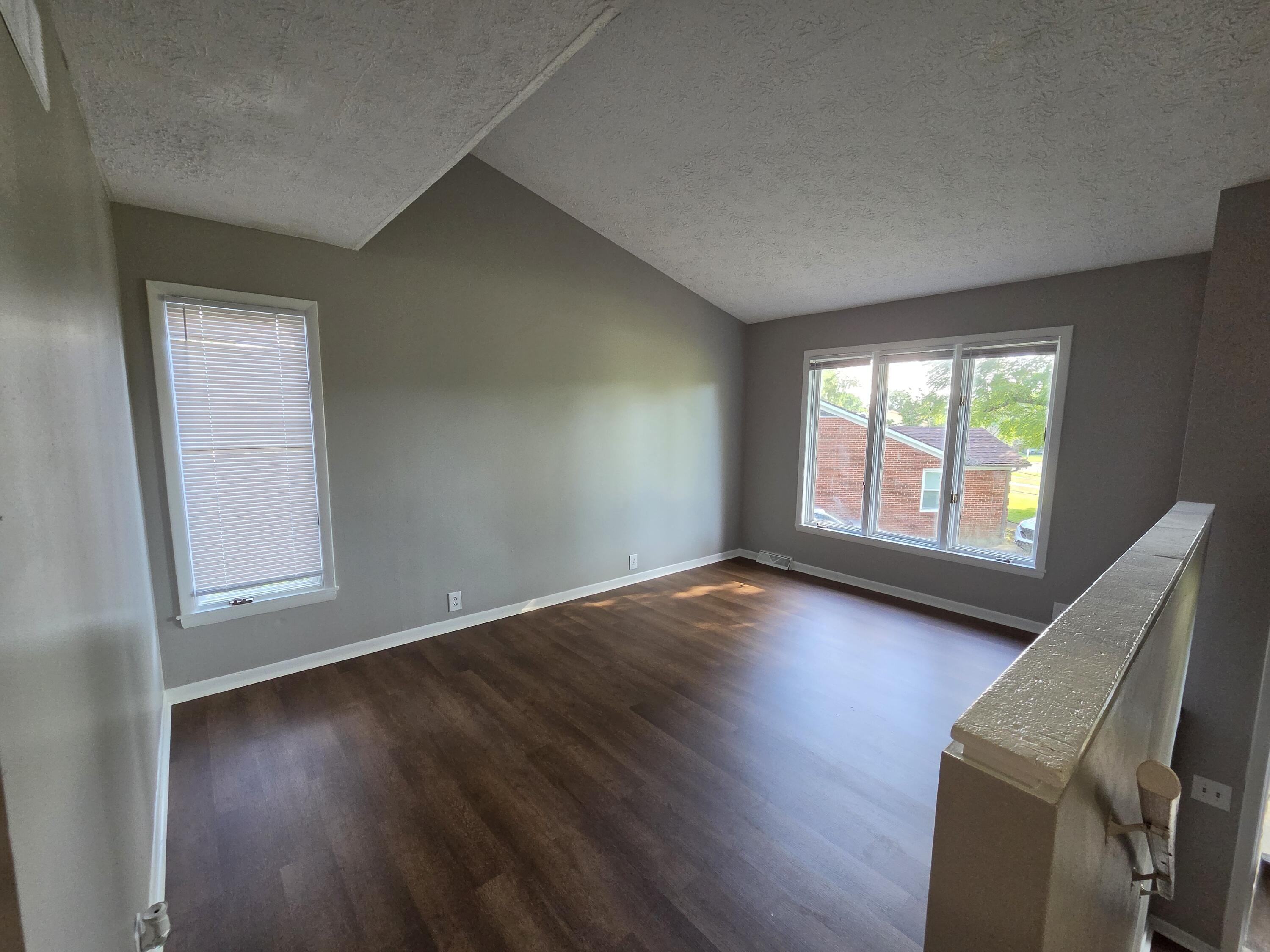 3406 Alpine Court Property Photo 2