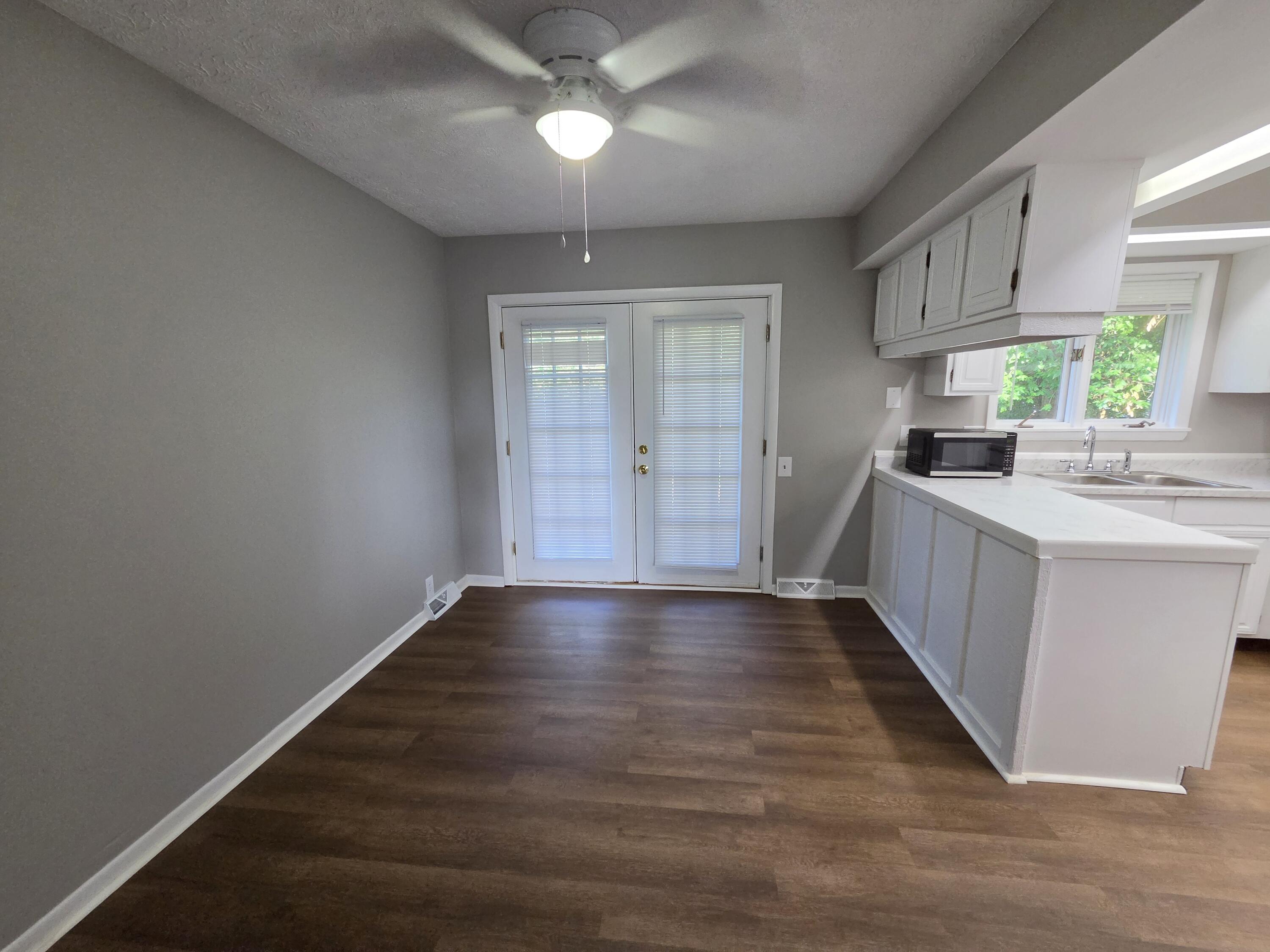 3406 Alpine Court Property Photo 3