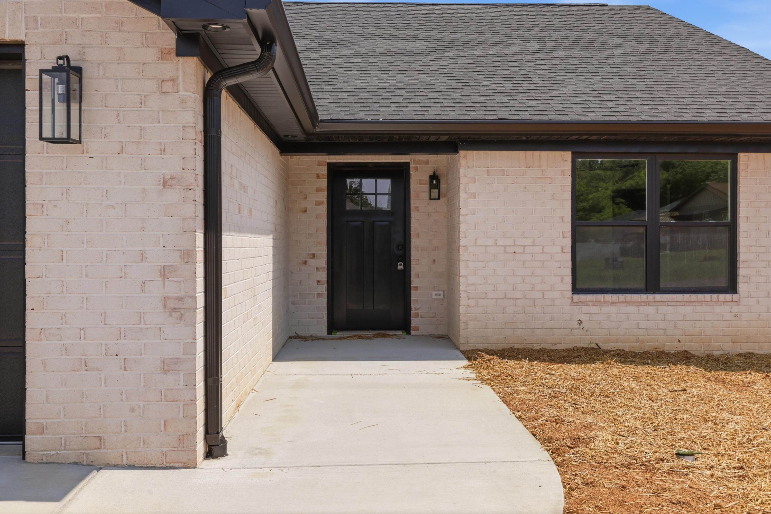 100 Clover Crescent Property Photo 4