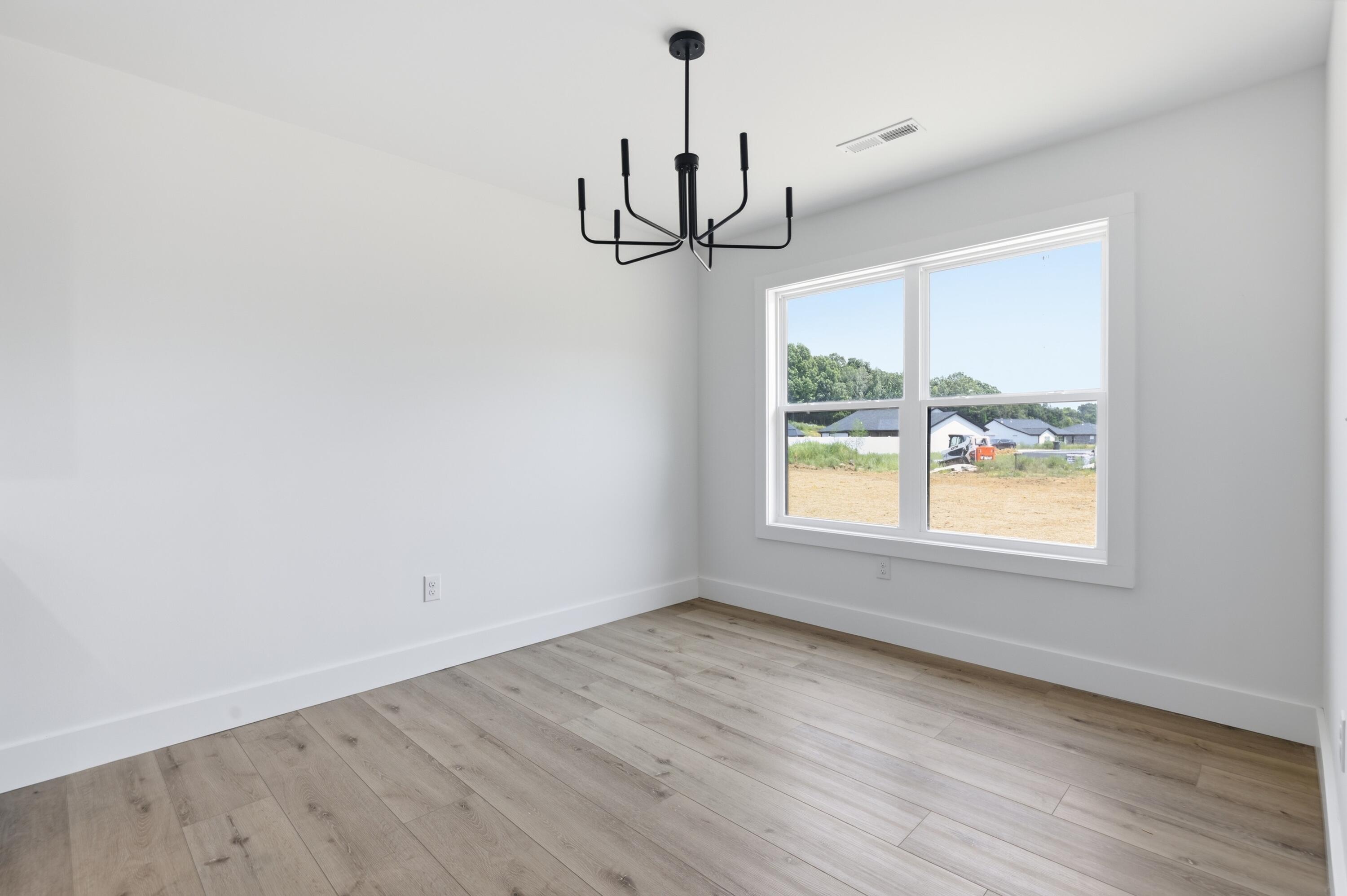 100 Clover Crescent Property Photo 12