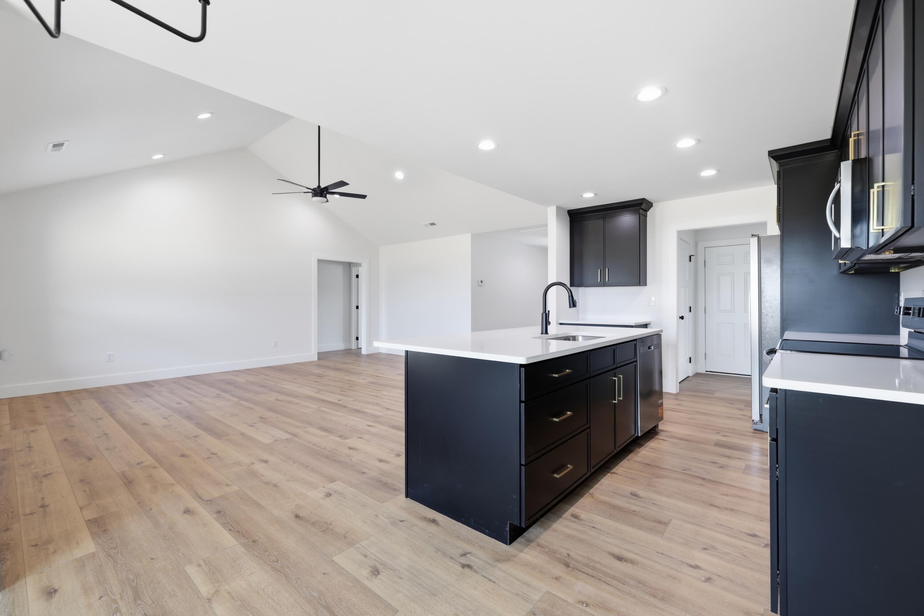 100 Clover Crescent Property Photo 14